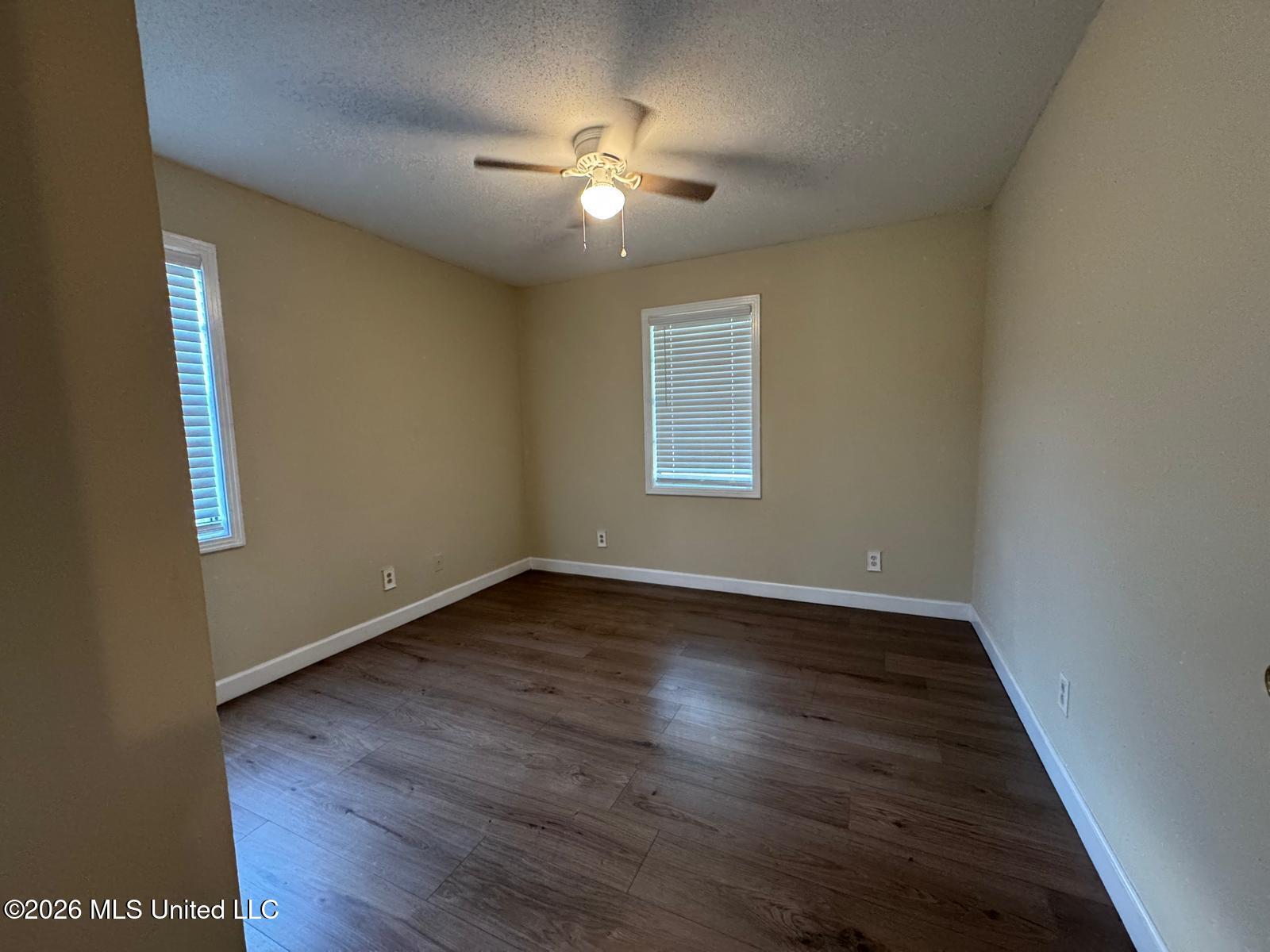 1598 Lisa Drive Property Photo 7