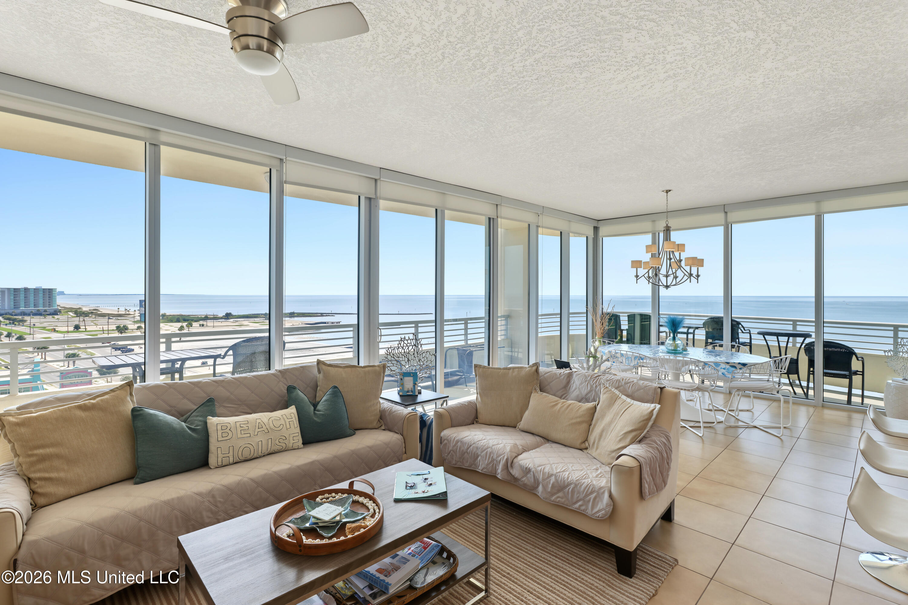 2060 Beach Boulevard Property Photo 3