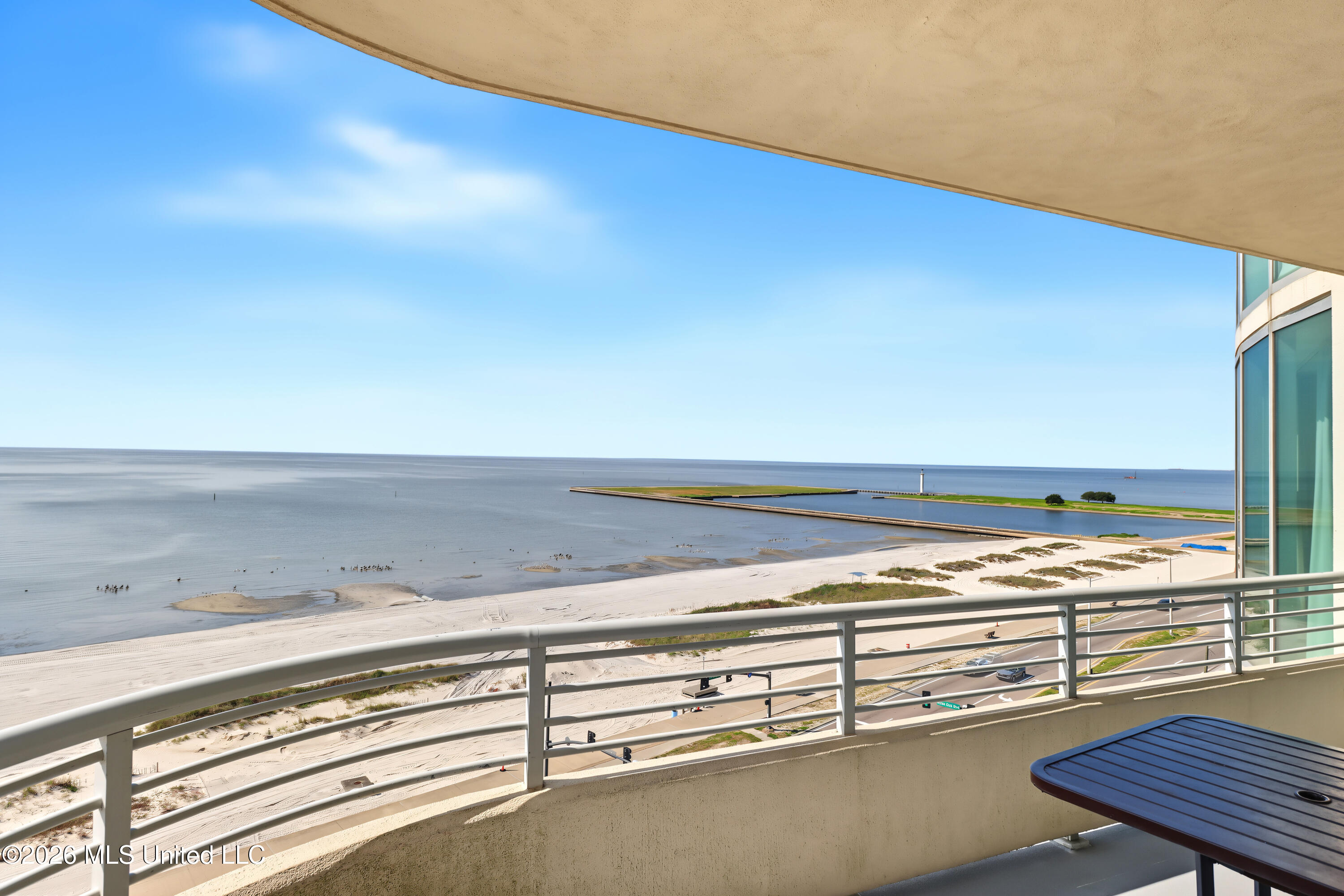2060 Beach Boulevard Property Photo 5