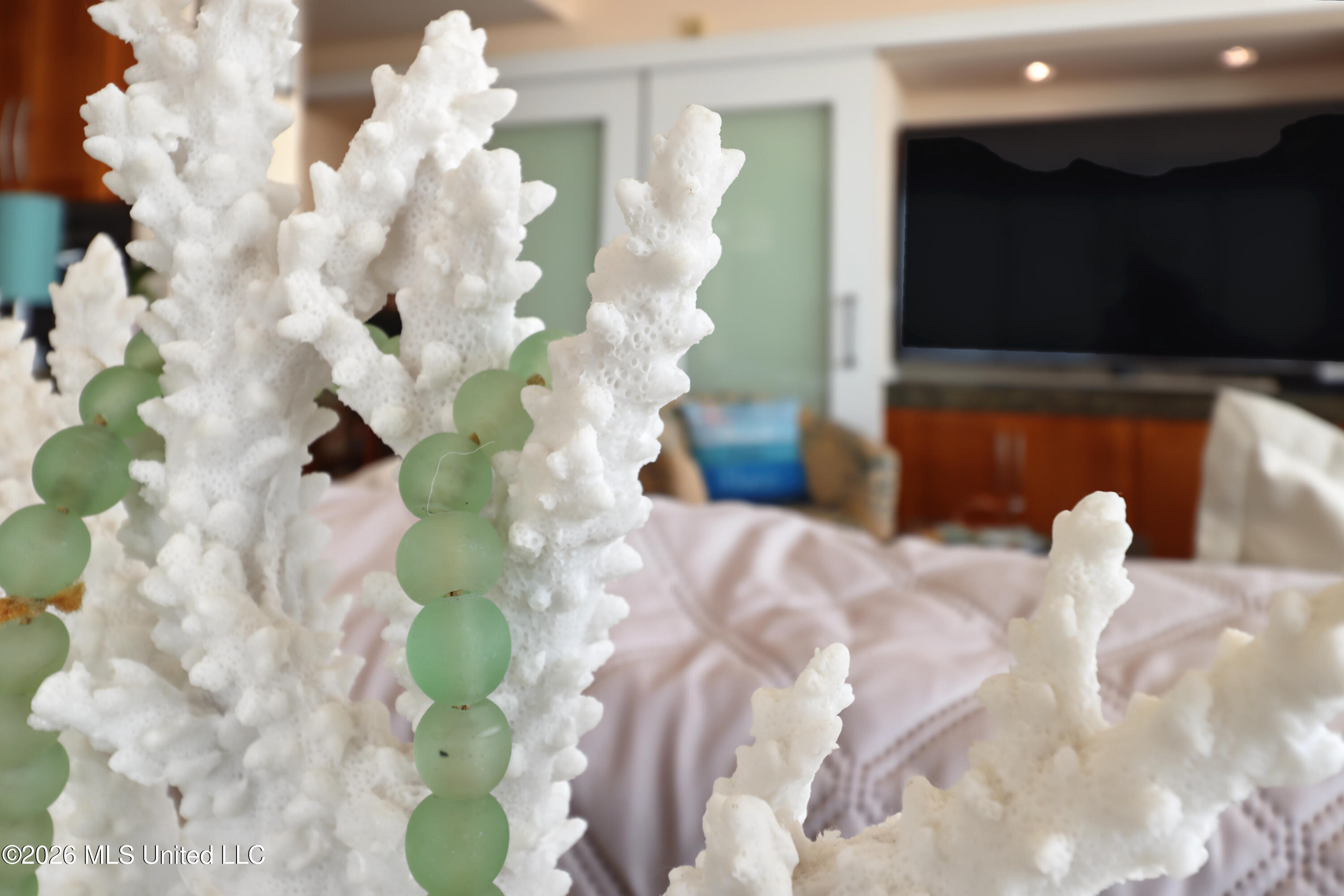 2060 Beach Boulevard Property Photo 8