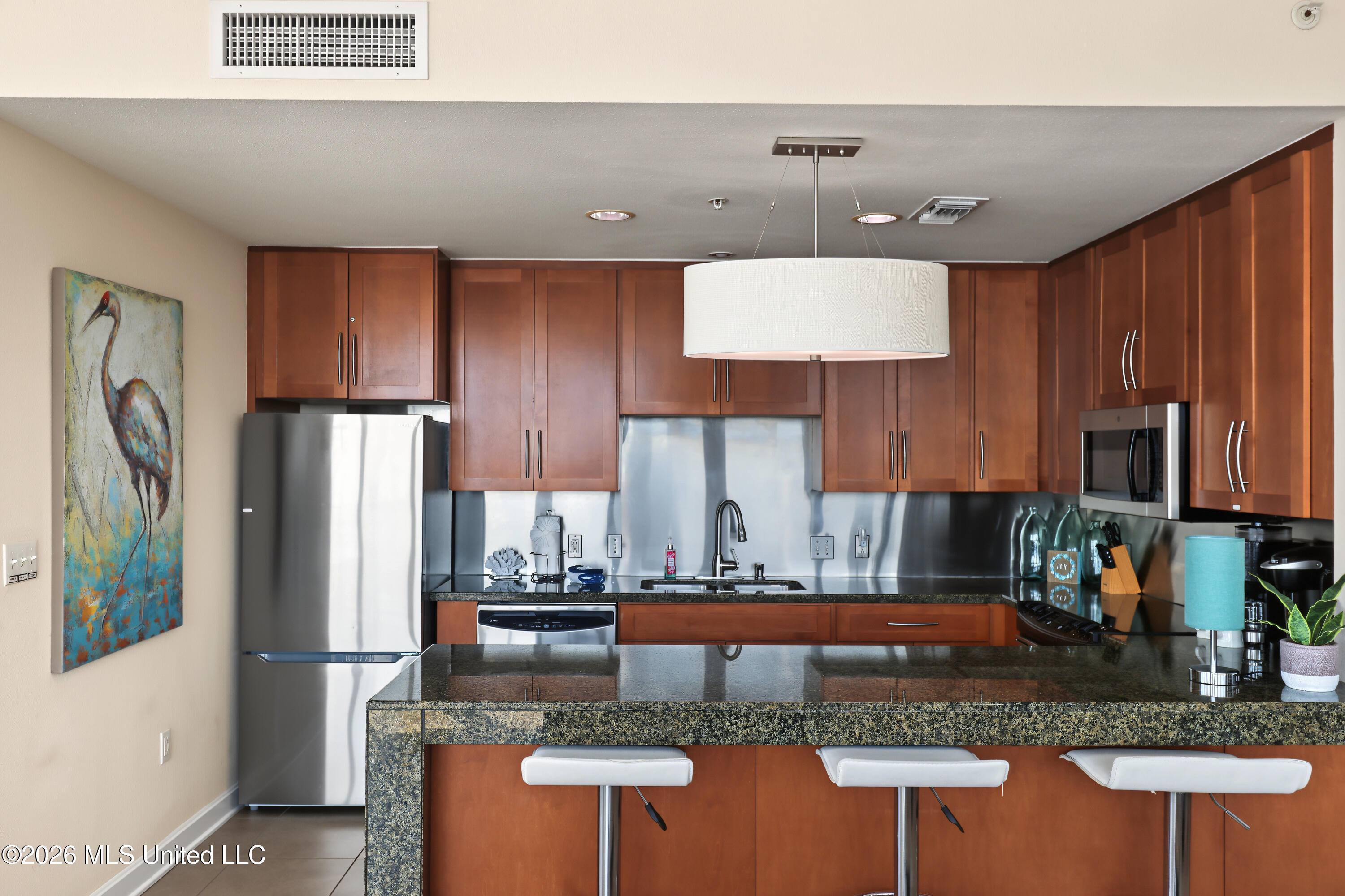 2060 Beach Boulevard Property Photo 10
