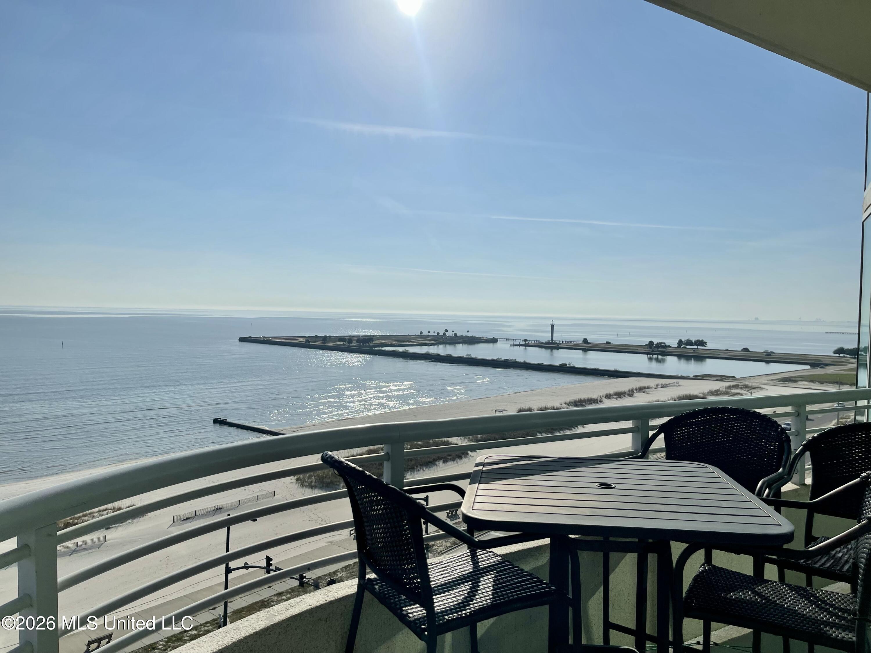 2060 Beach Boulevard Property Photo 28