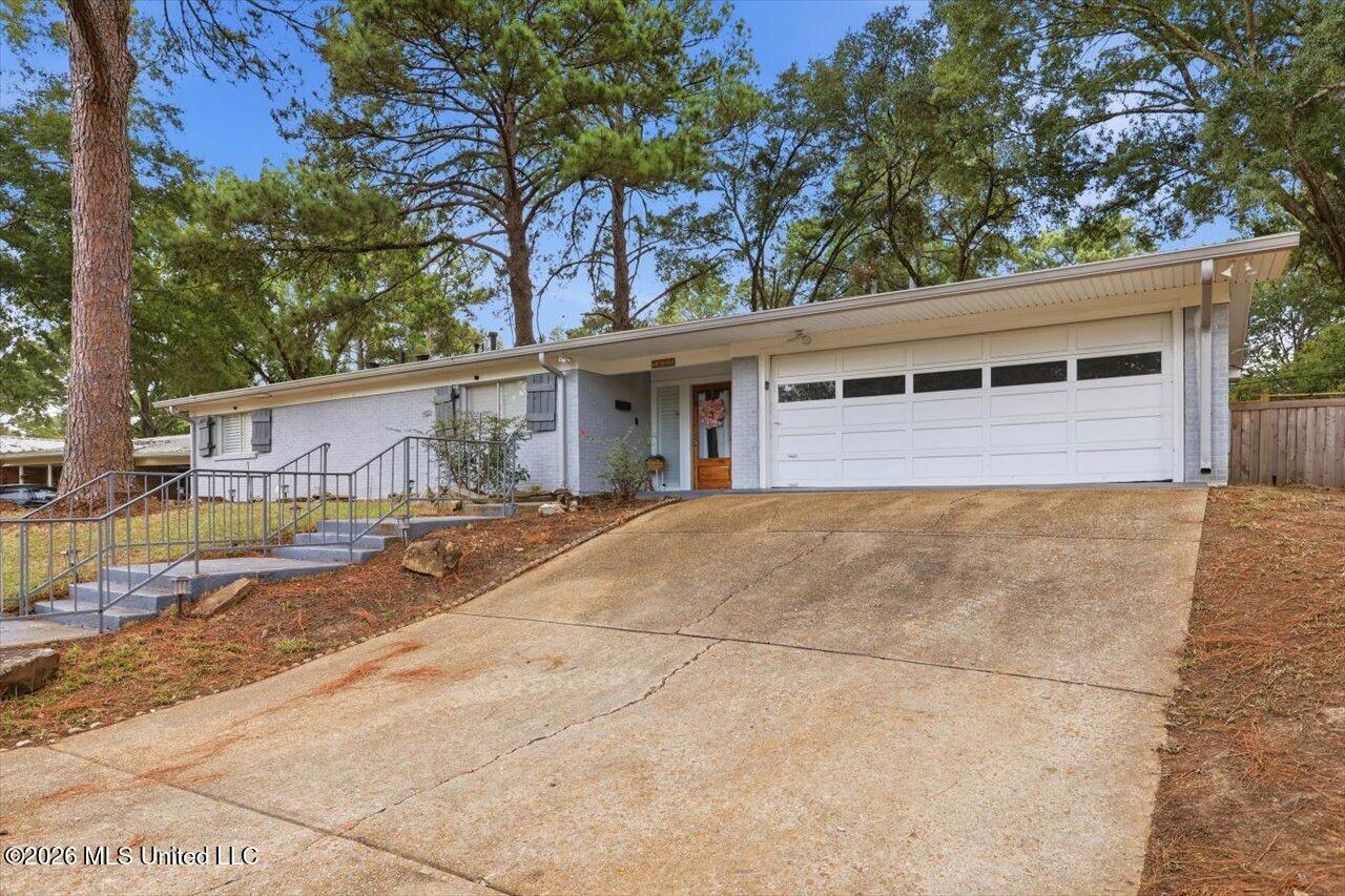 1435 Kimwood Drive Property Photo 5