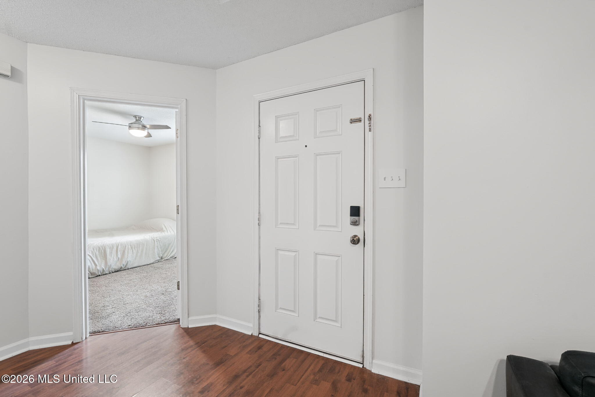 5321 Kalian Cove Property Photo 4