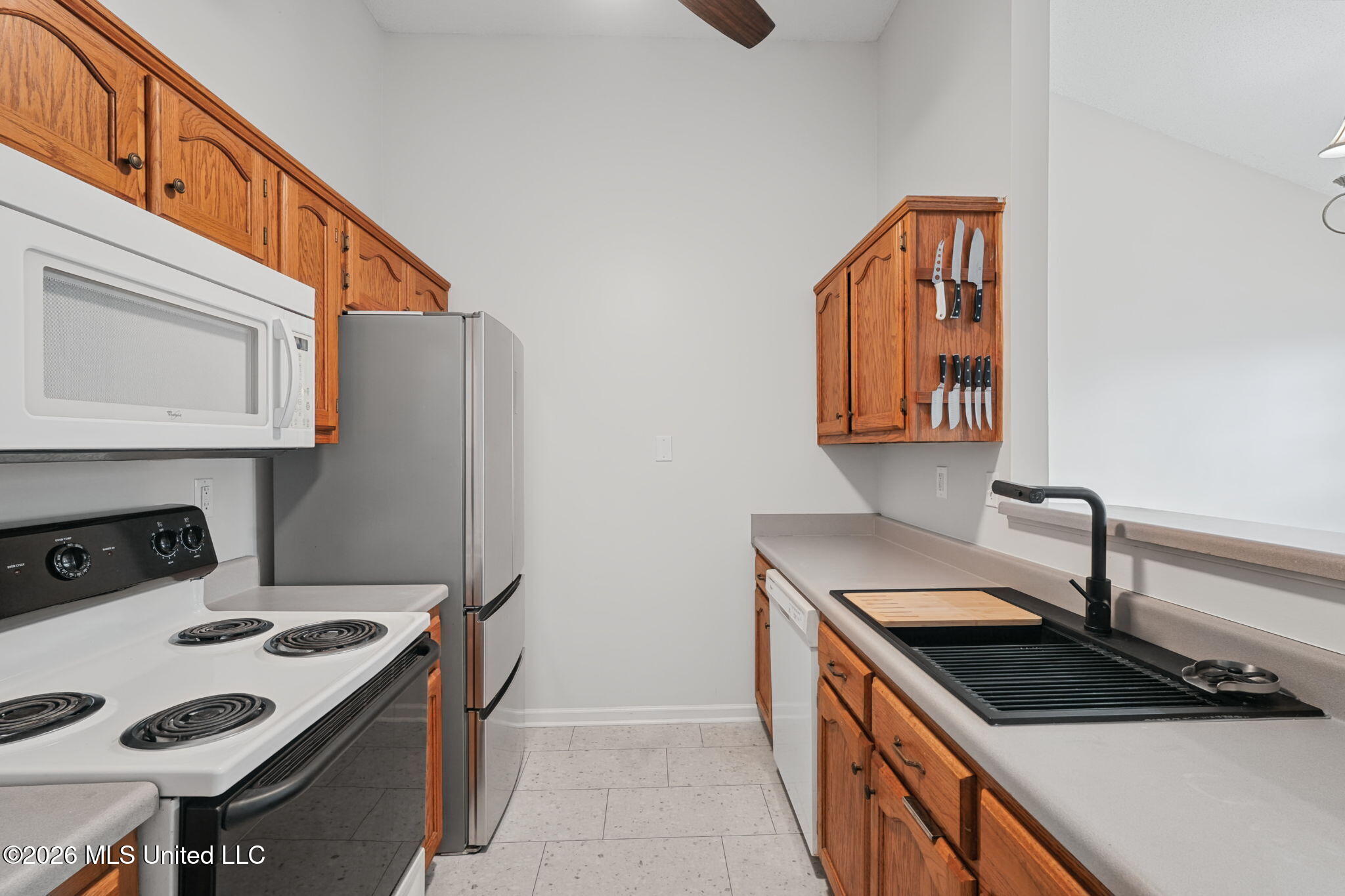 5321 Kalian Cove Property Photo 8