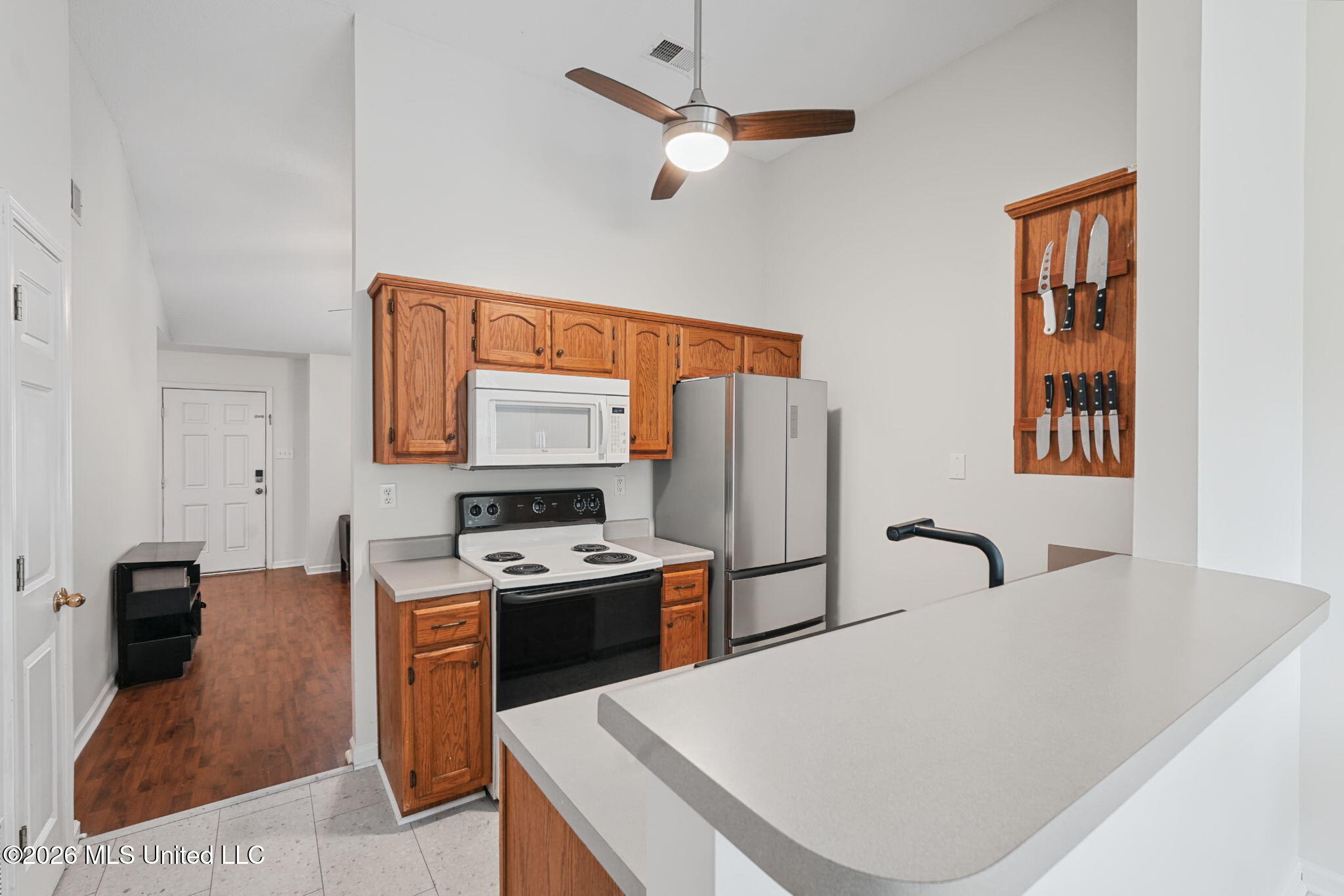 5321 Kalian Cove Property Photo 9