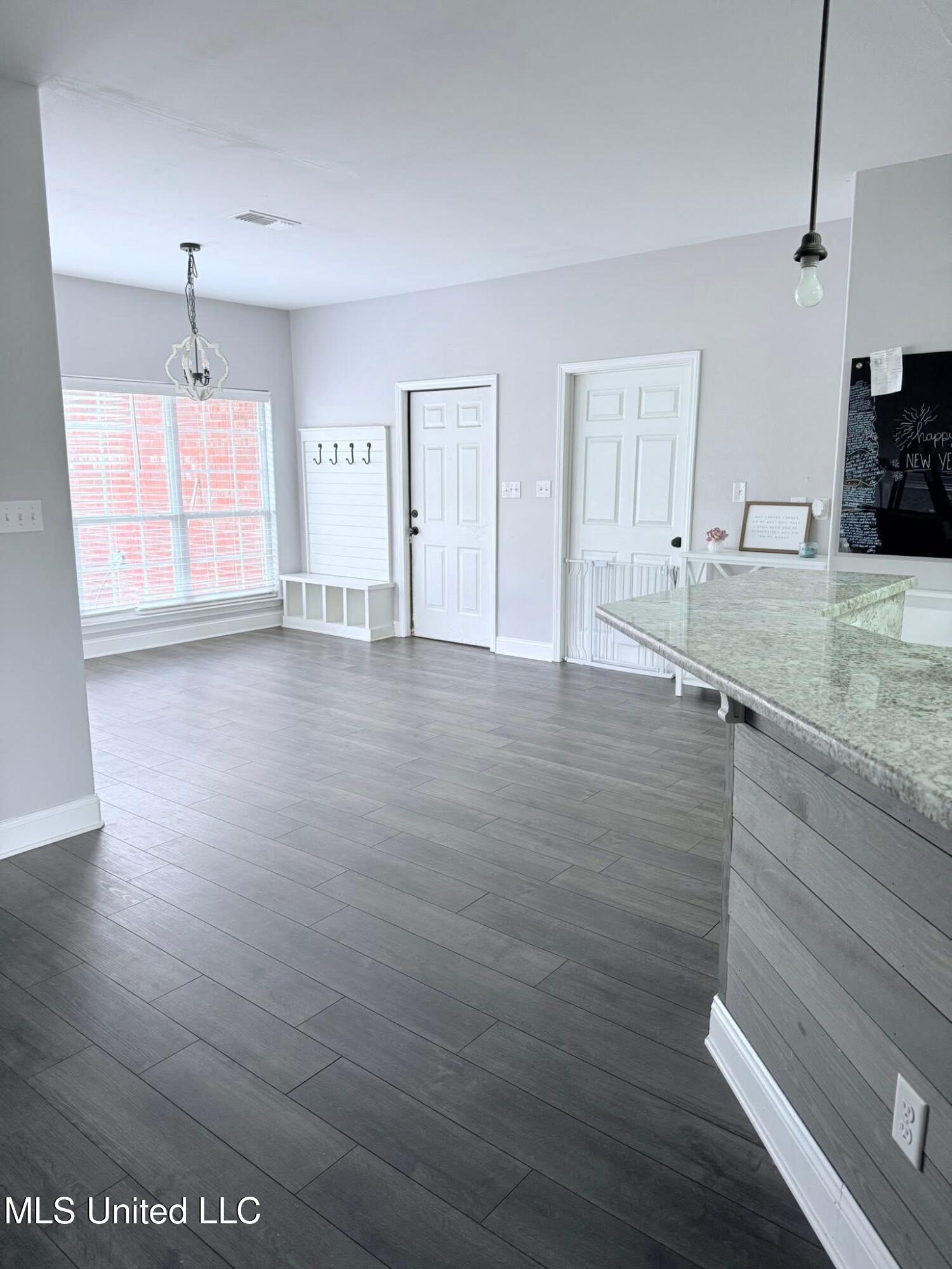 7345 Amberwood Lane Property Photo 11