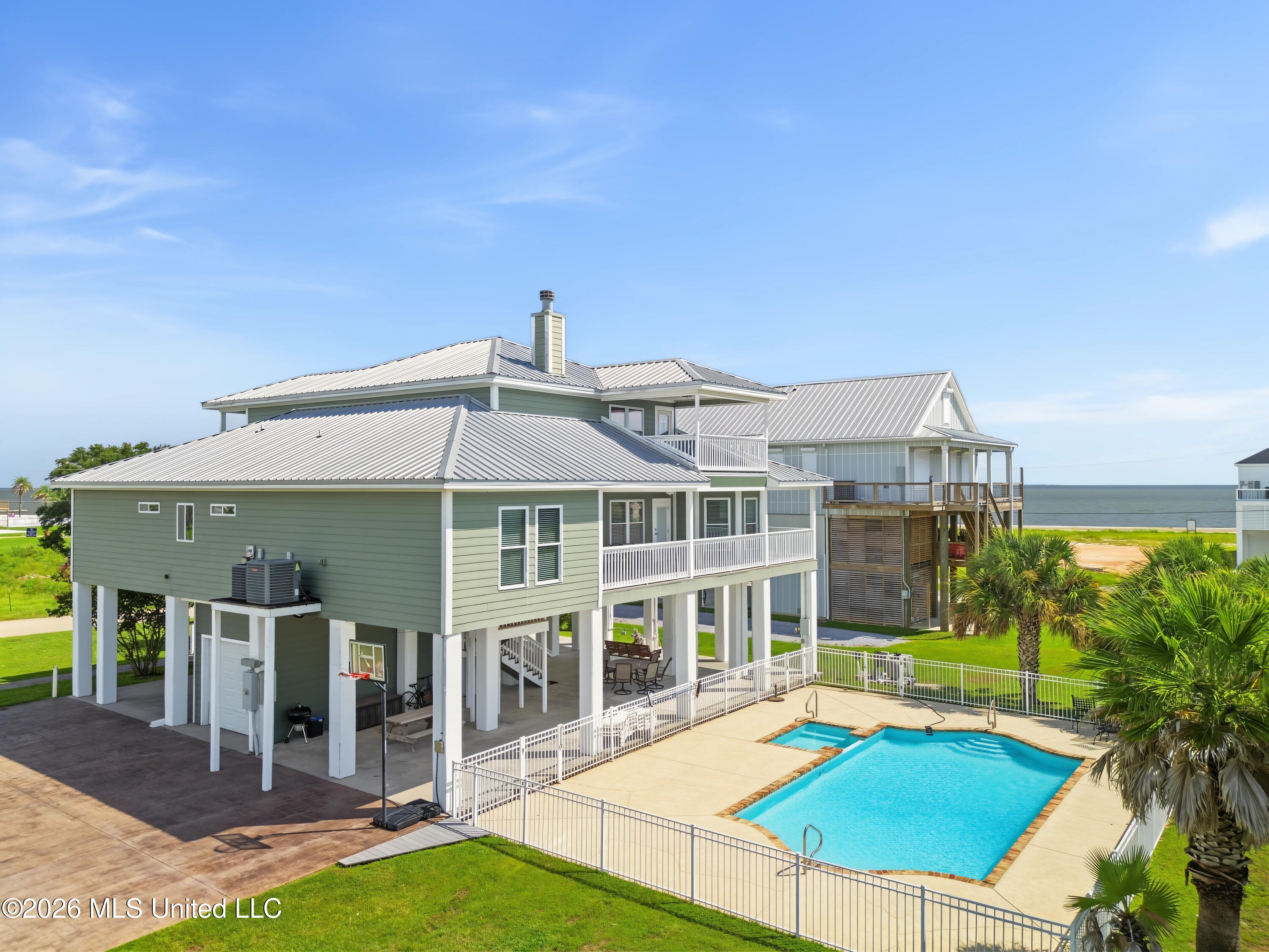 312 S Seashore Avenue Property Photo 5