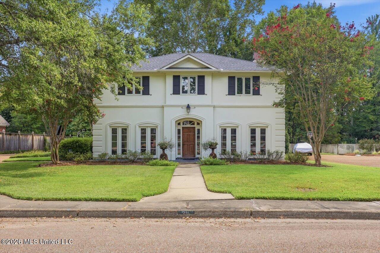 211 Winsmere Way Property Photo 2
