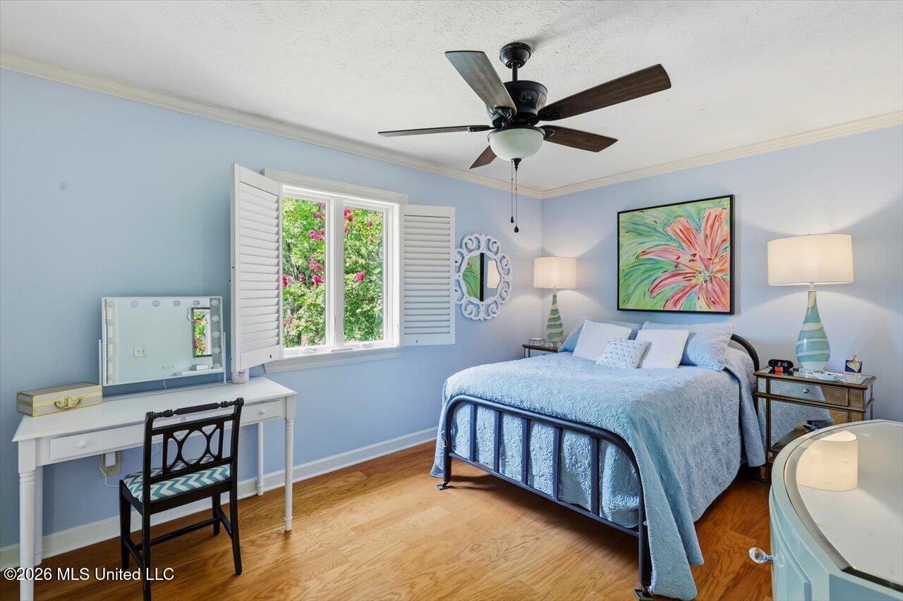211 Winsmere Way Property Photo 18