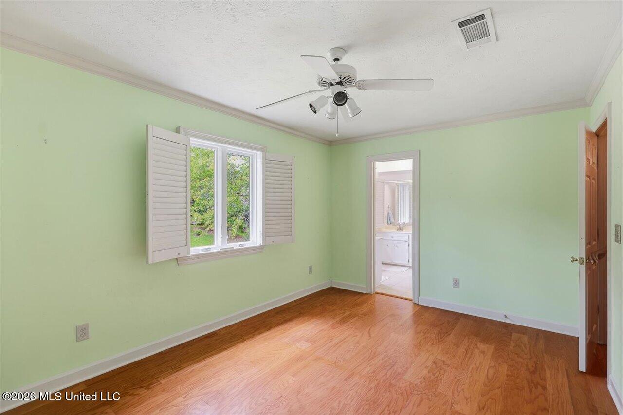 211 Winsmere Way Property Photo 19