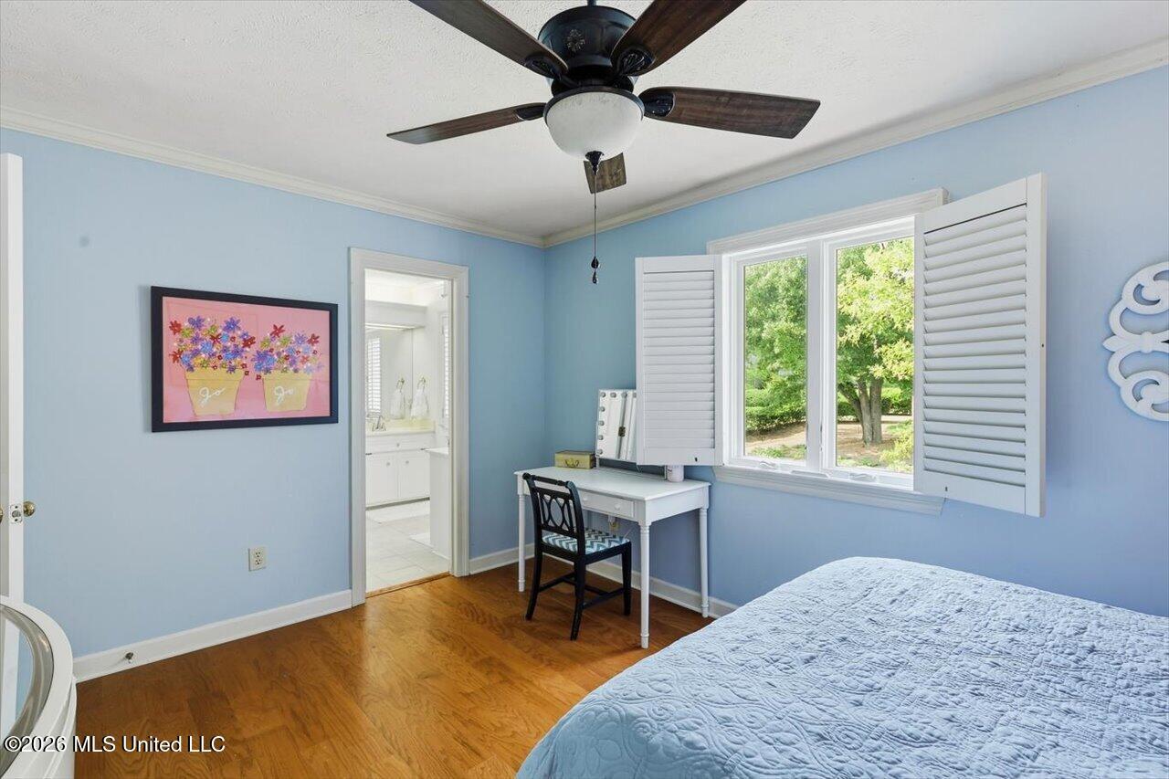 211 Winsmere Way Property Photo 20