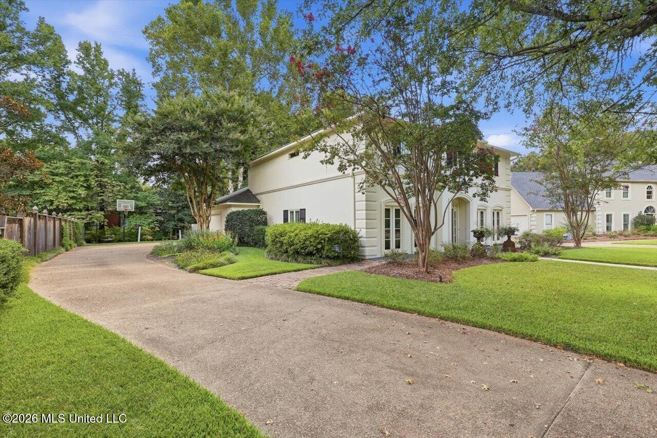 211 Winsmere Way Property Photo 30