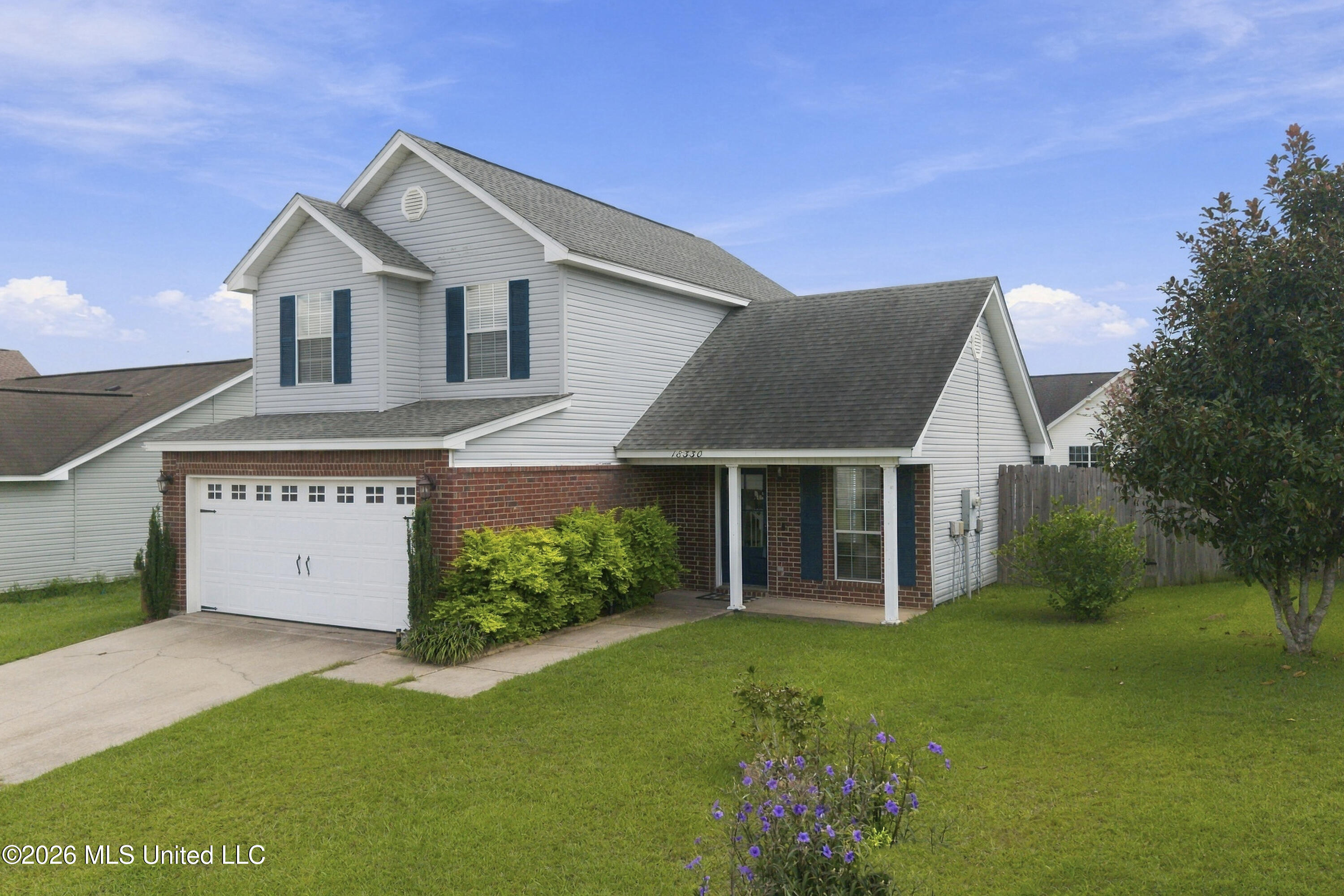 18330 Tiffany Renee Drive Property Photo 2