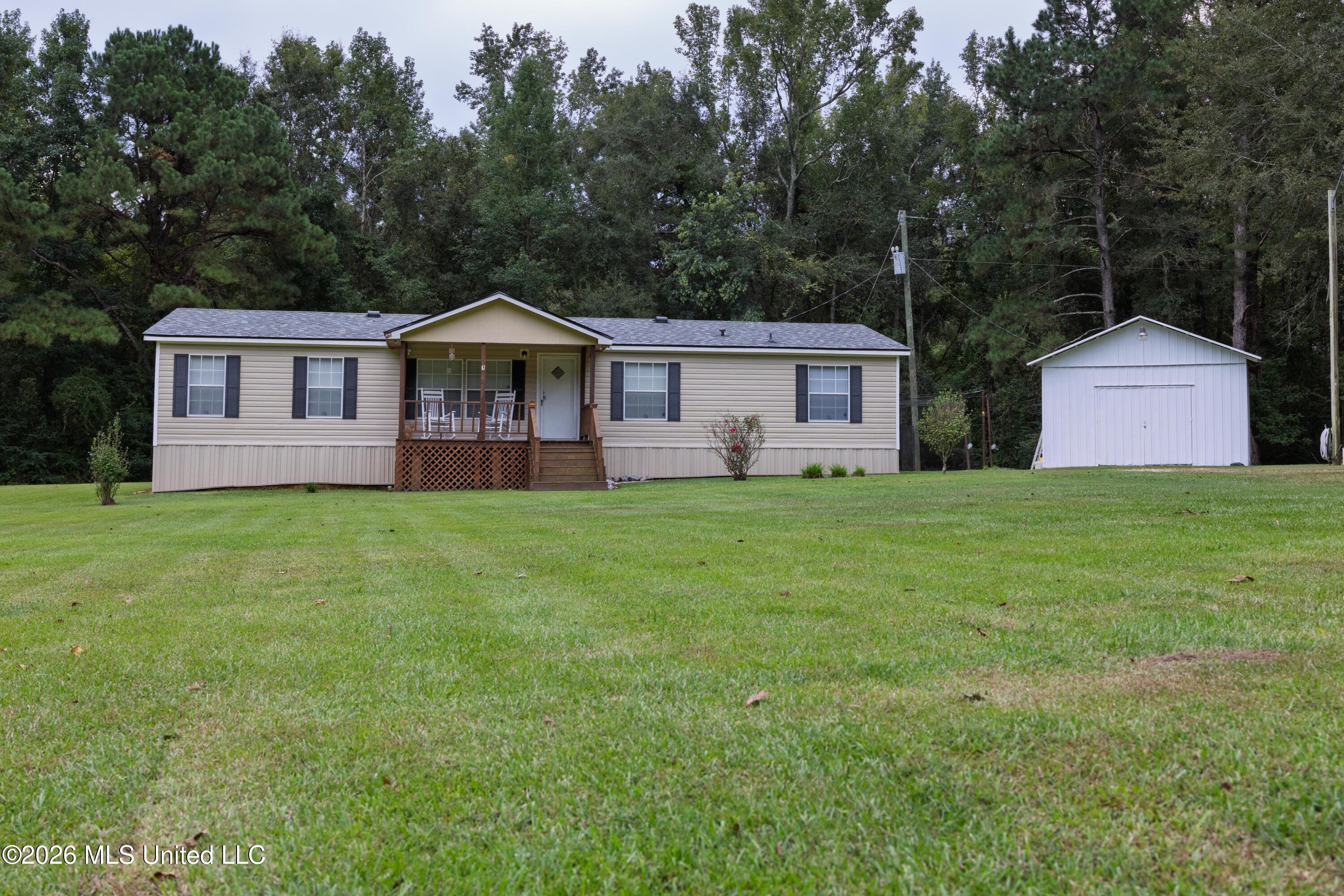 38 J W Lee Road Property Photo 1
