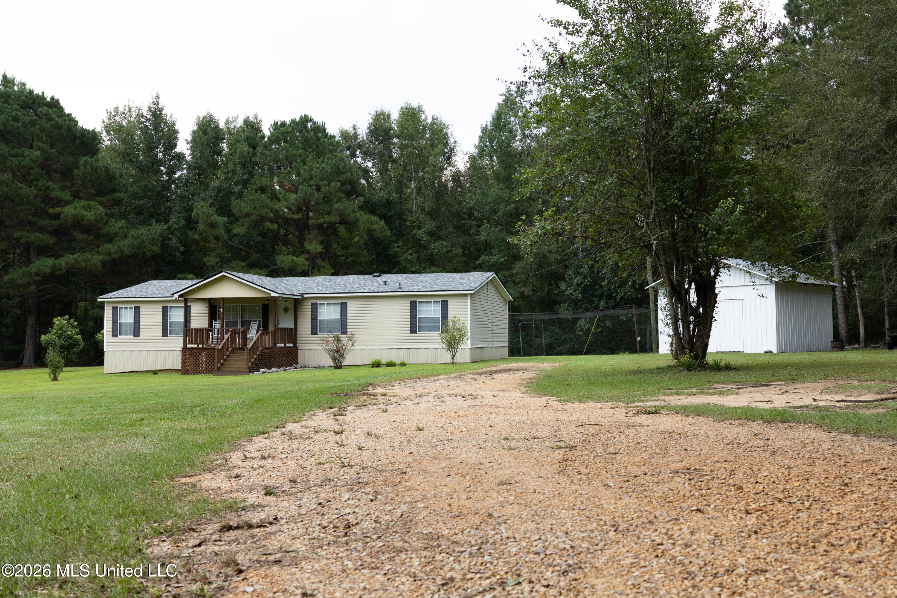 38 J W Lee Road Property Photo 2