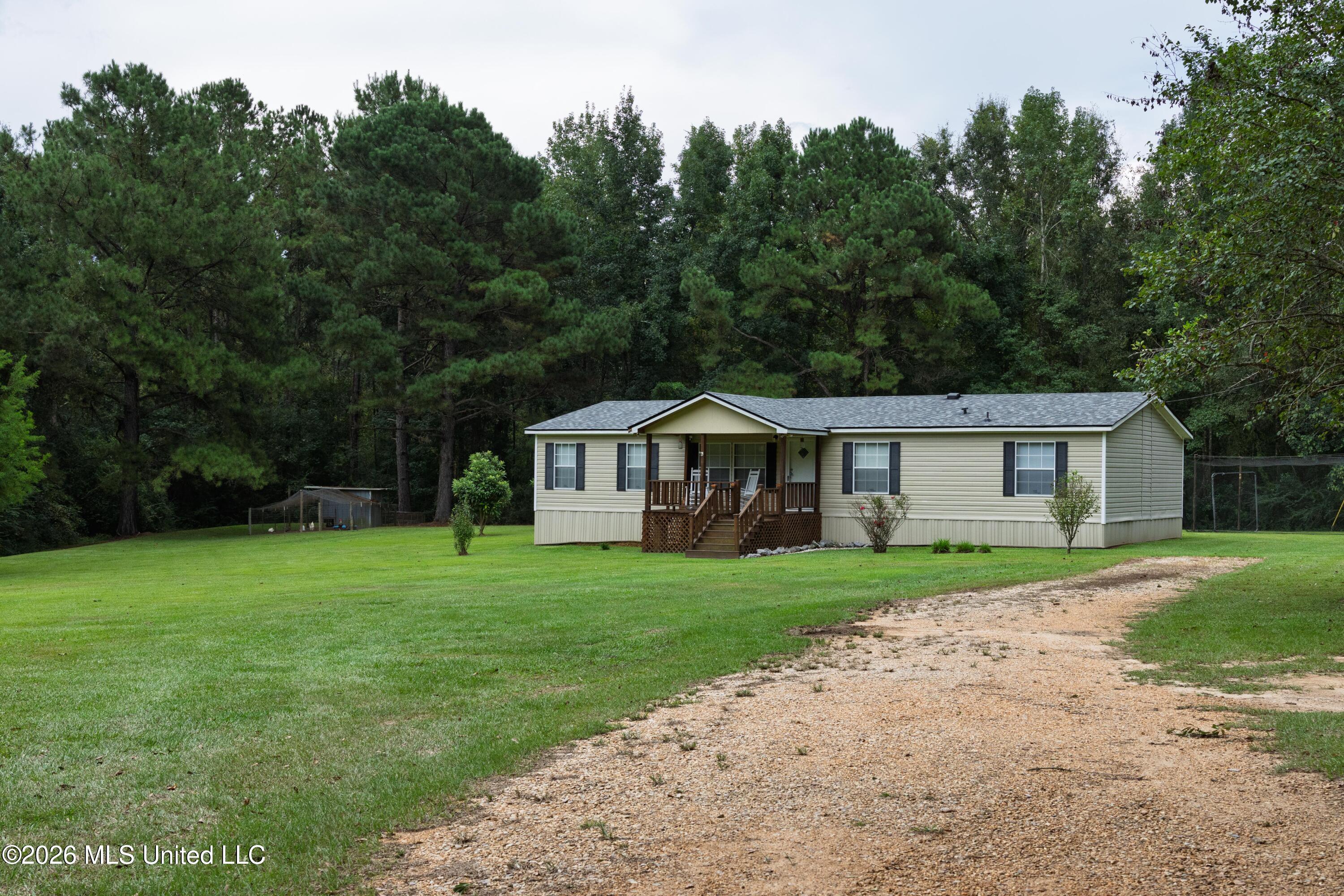 38 J W Lee Road Property Photo 3