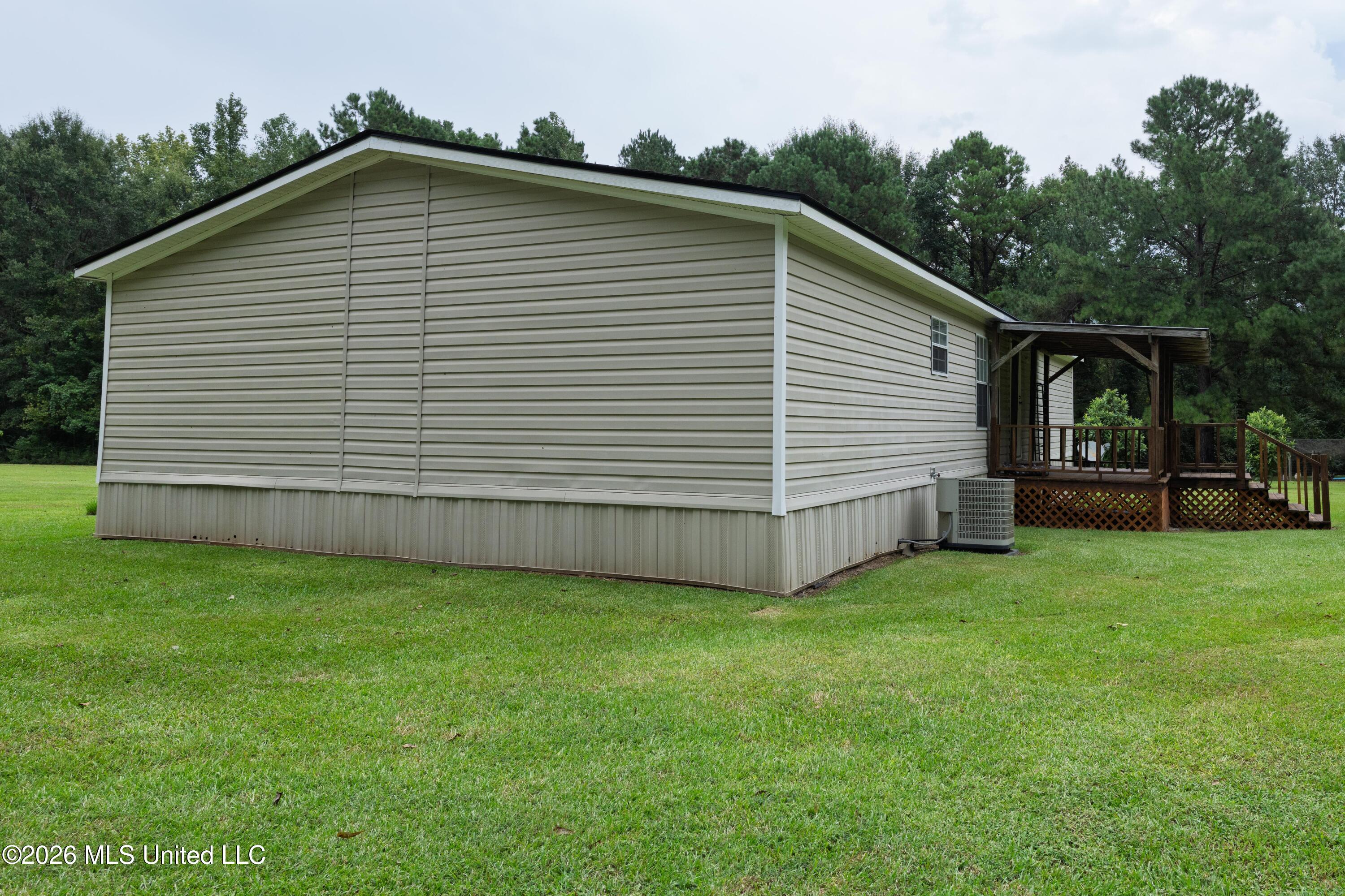 38 J W Lee Road Property Photo 6