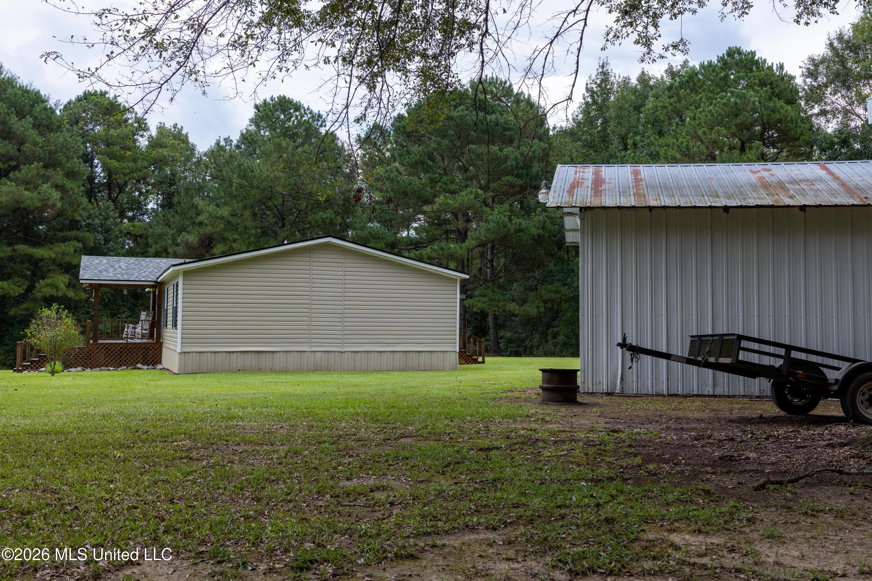 38 J W Lee Road Property Photo 7