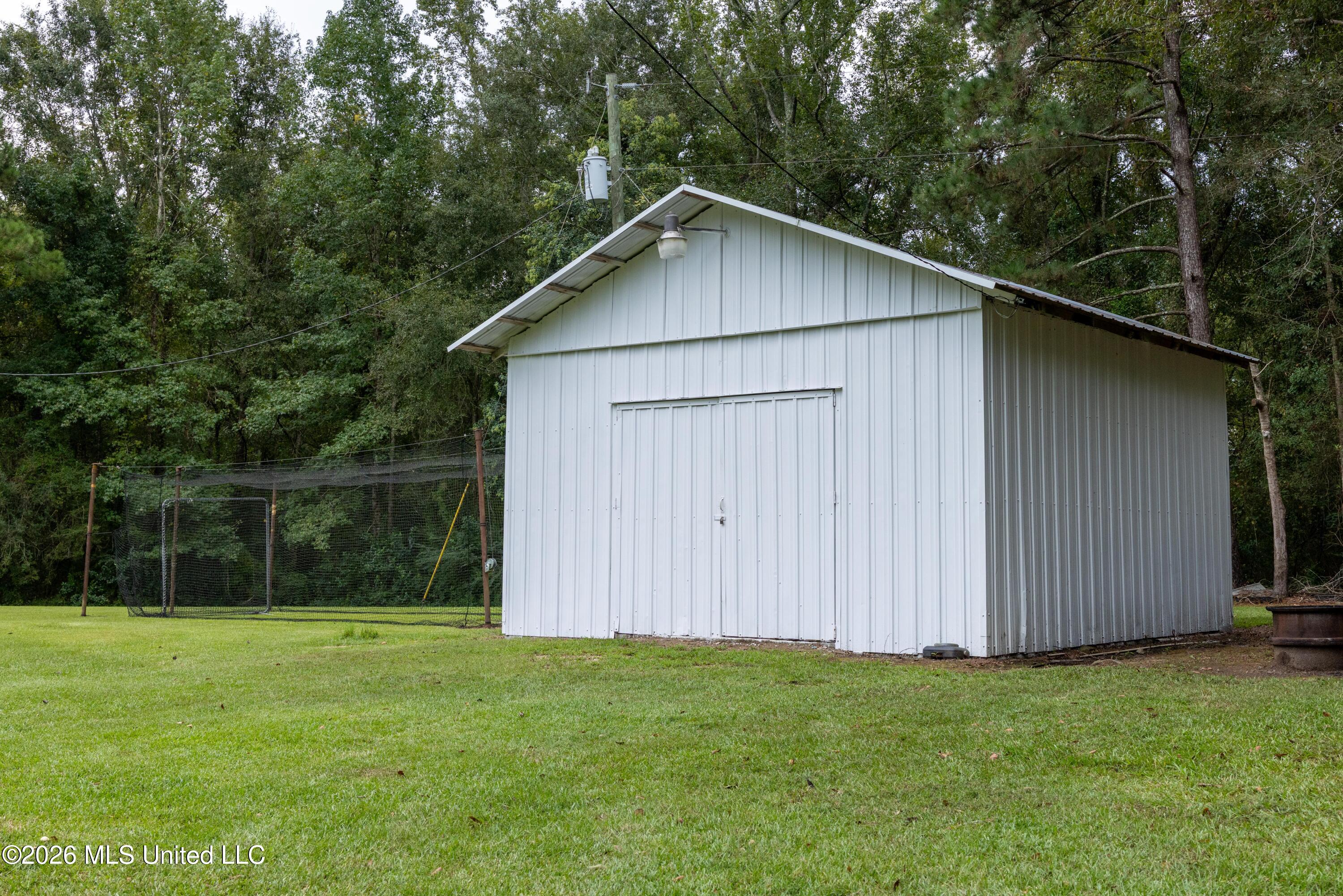 38 J W Lee Road Property Photo 8