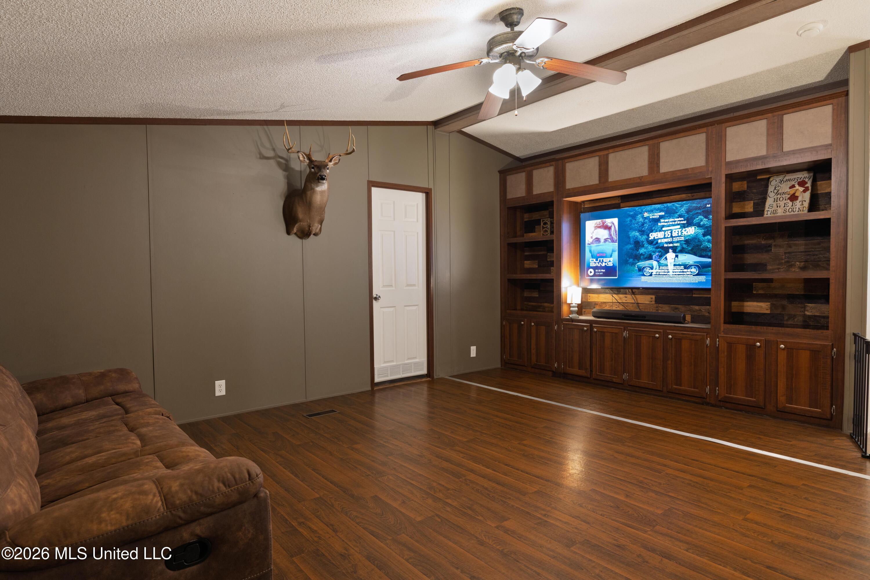 38 J W Lee Road Property Photo 14