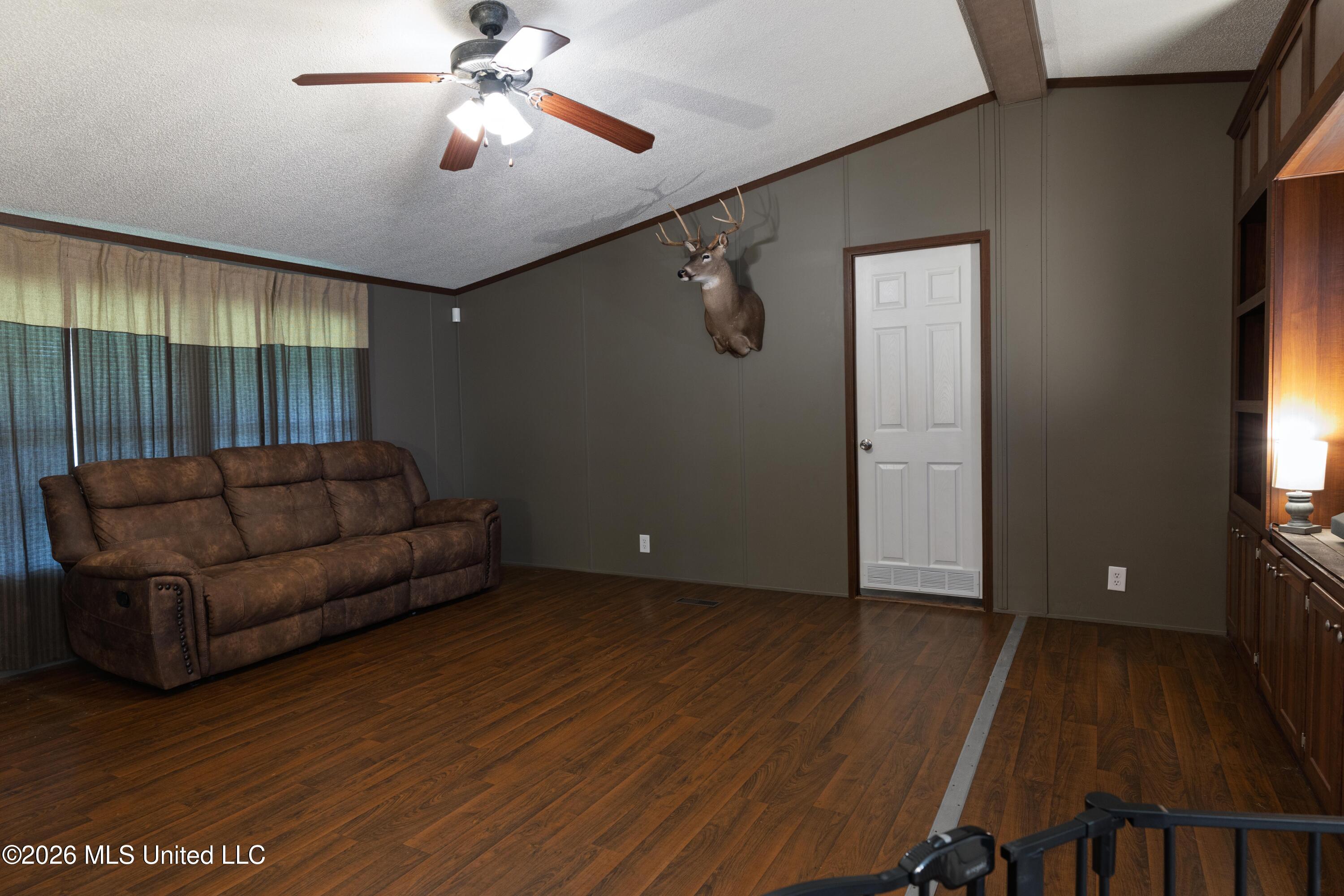 38 J W Lee Road Property Photo 15
