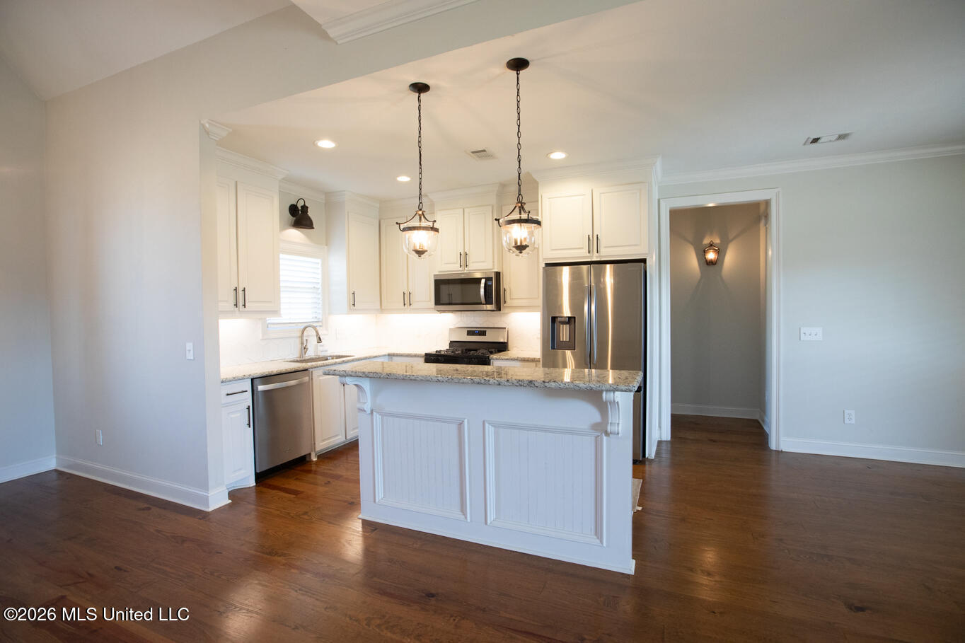 104 Woodscape Drive Property Photo 6