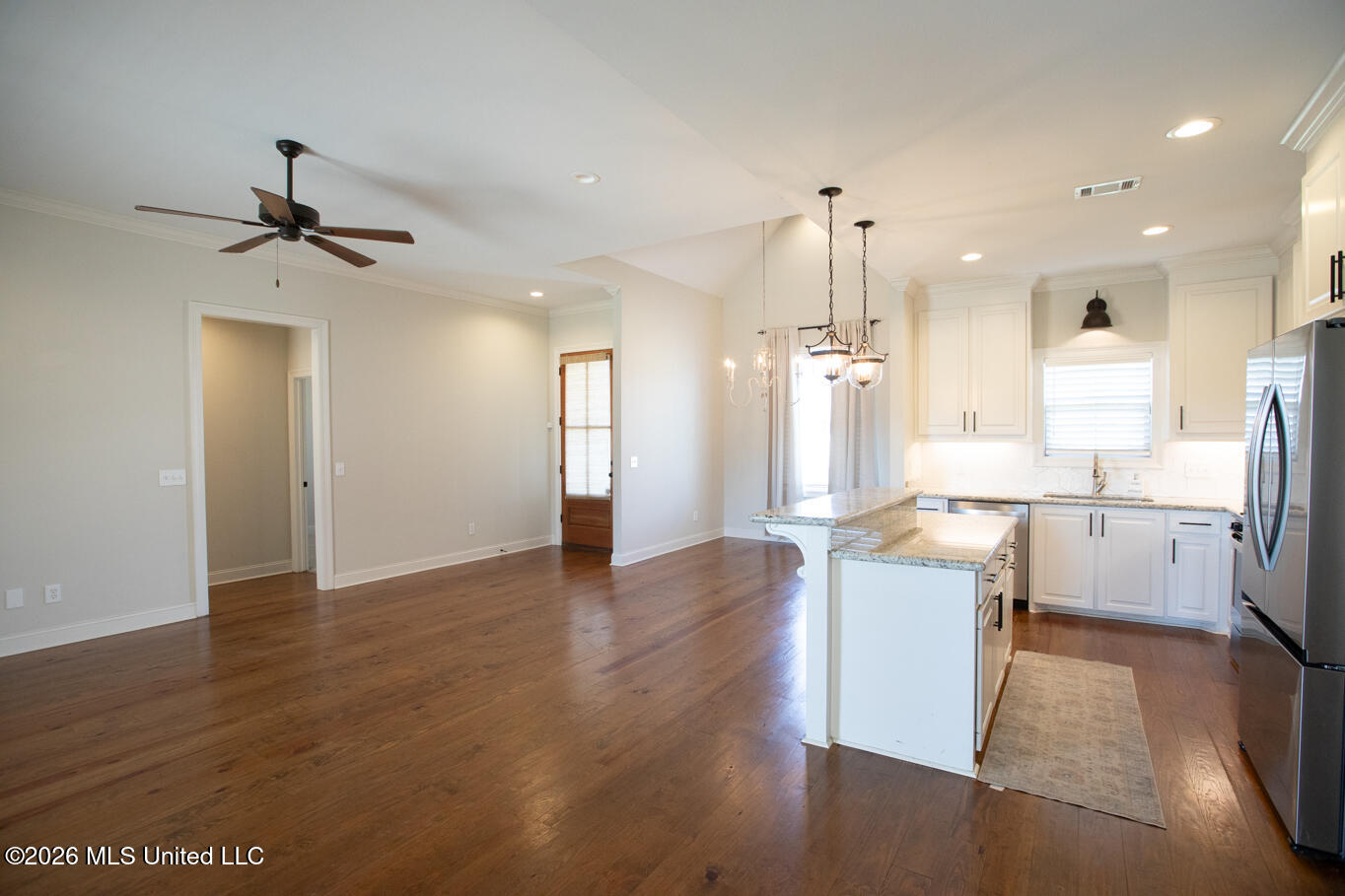 104 Woodscape Drive Property Photo 11