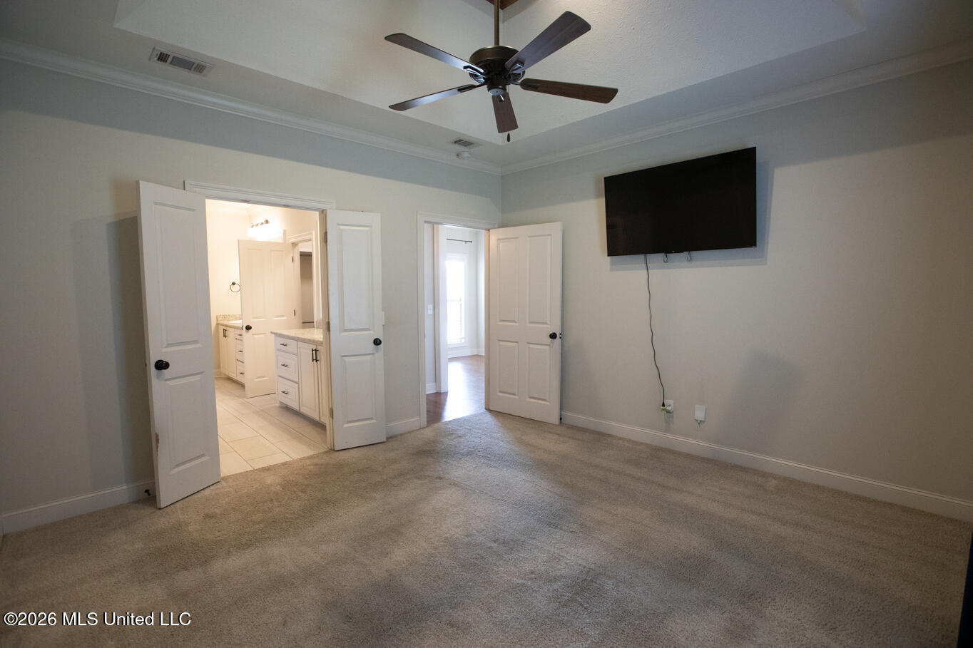 104 Woodscape Drive Property Photo 14