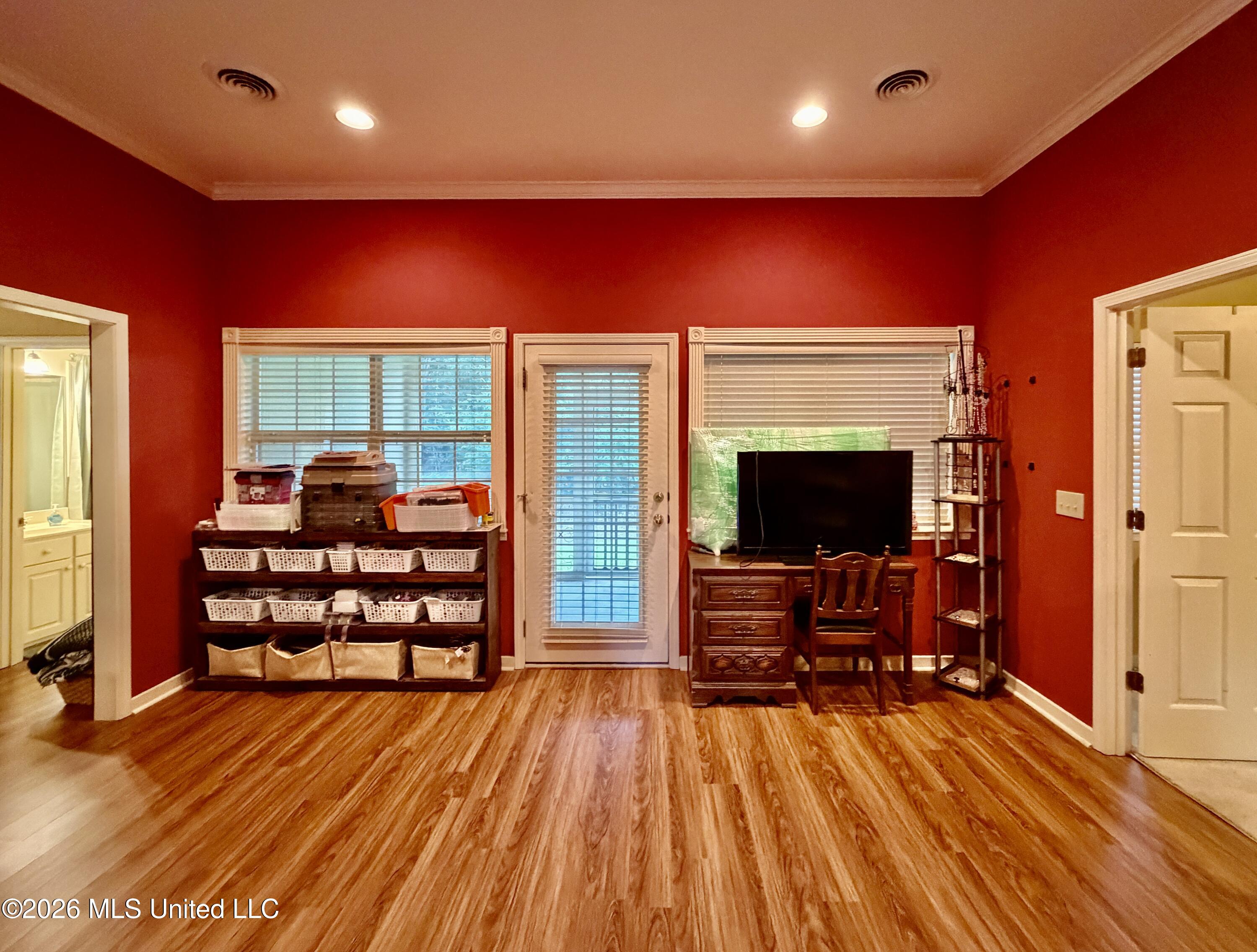 211 S Twin Lakes Property Photo 17