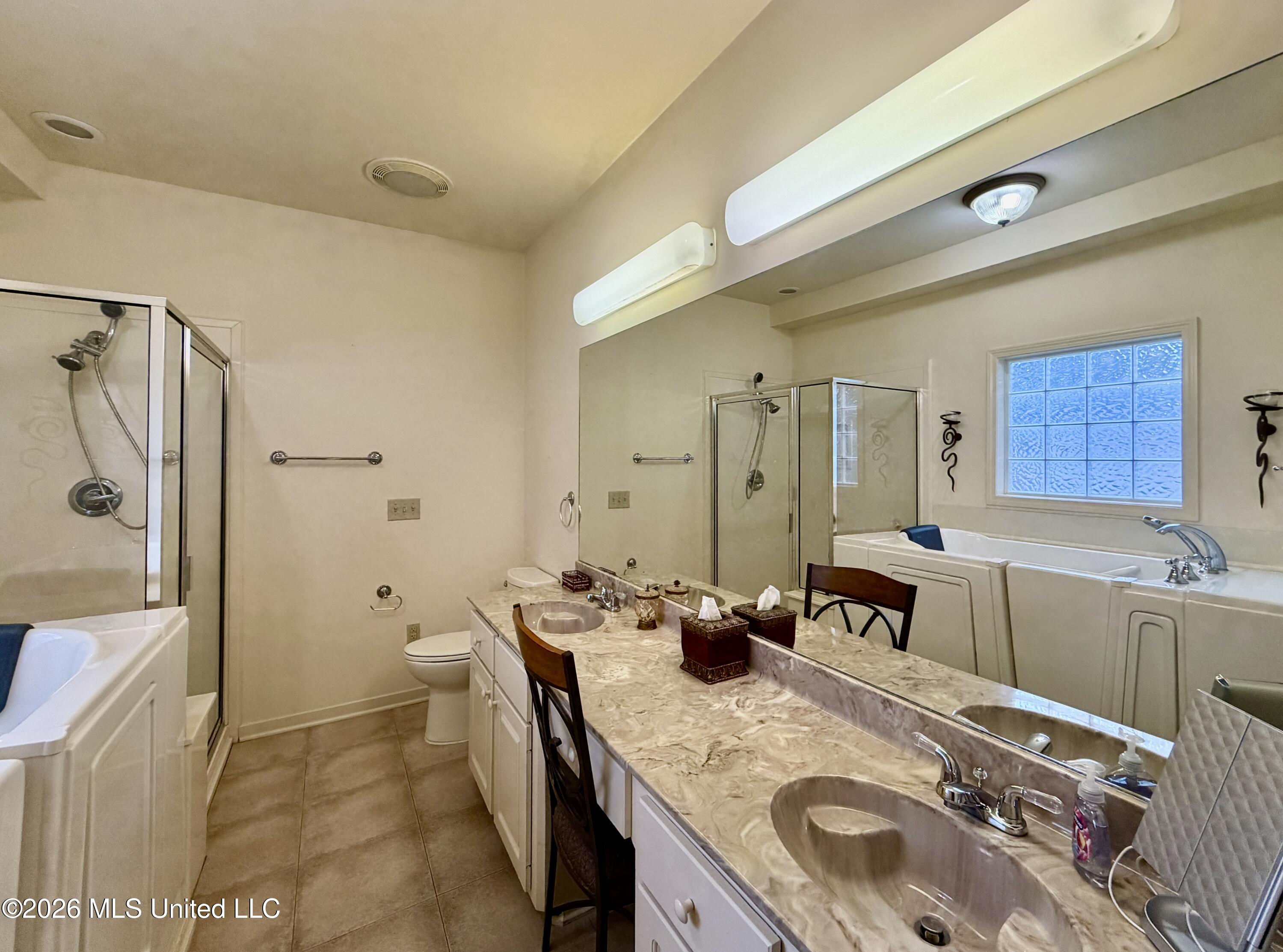 211 S Twin Lakes Property Photo 32