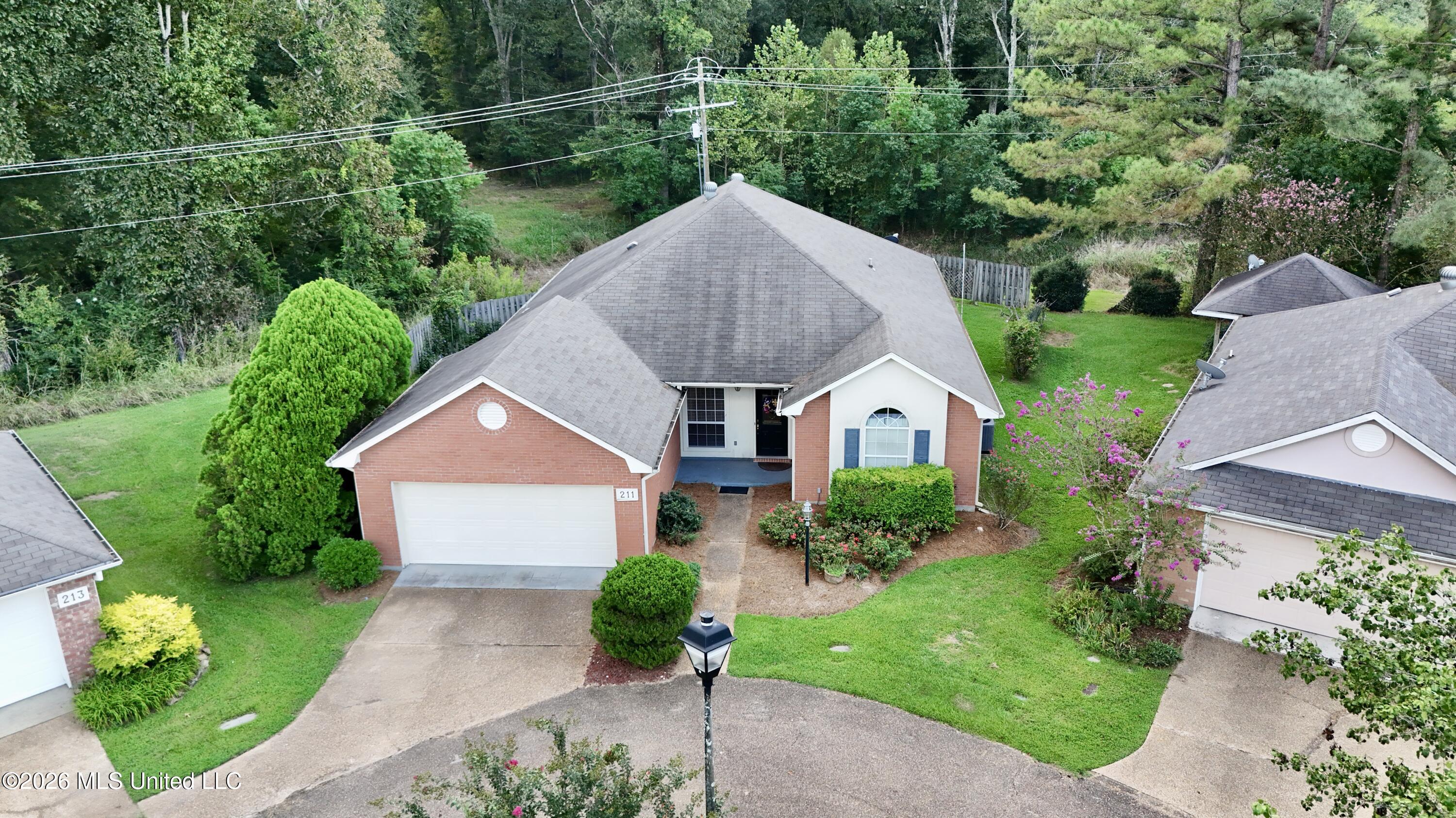 211 S Twin Lakes Property Photo 58