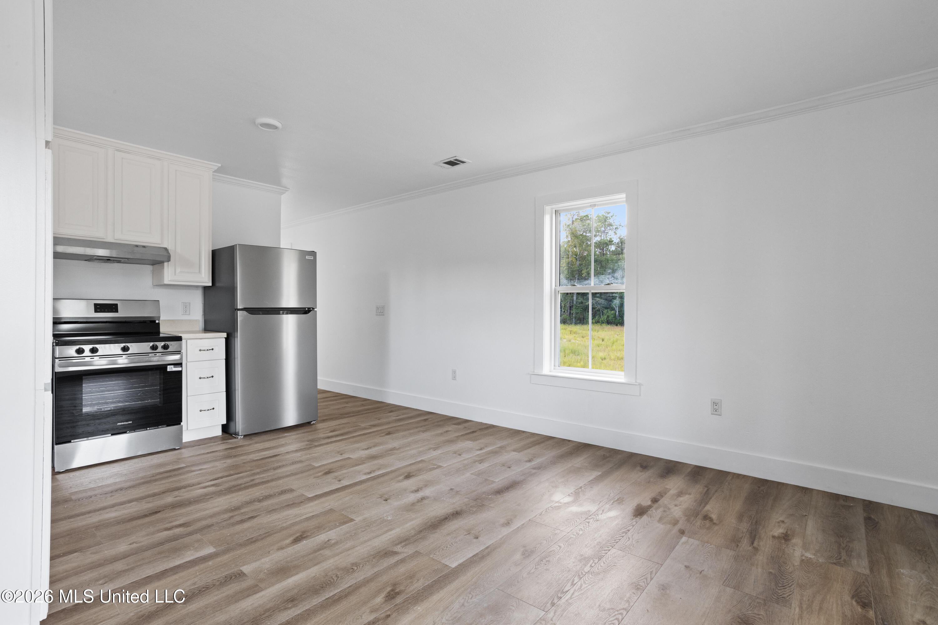 7336 Mahoney Drive Property Photo 6