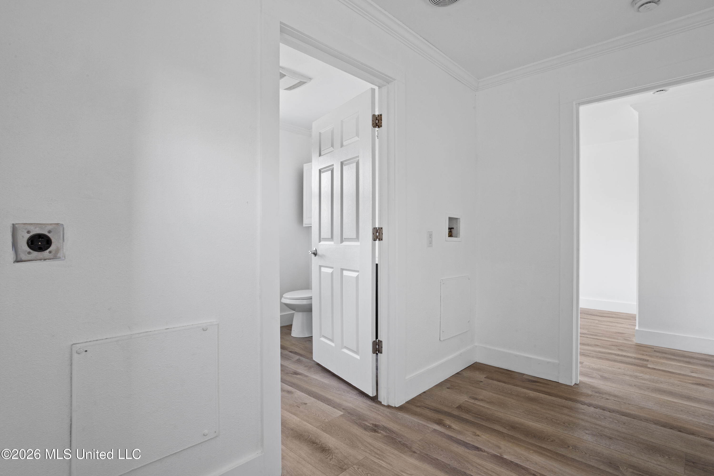 7336 Mahoney Drive Property Photo 13