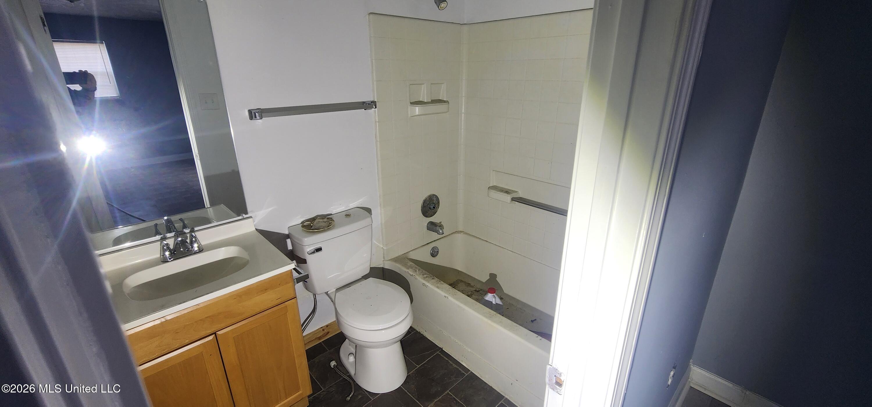 1100 Pine Tree Lane Property Photo 10