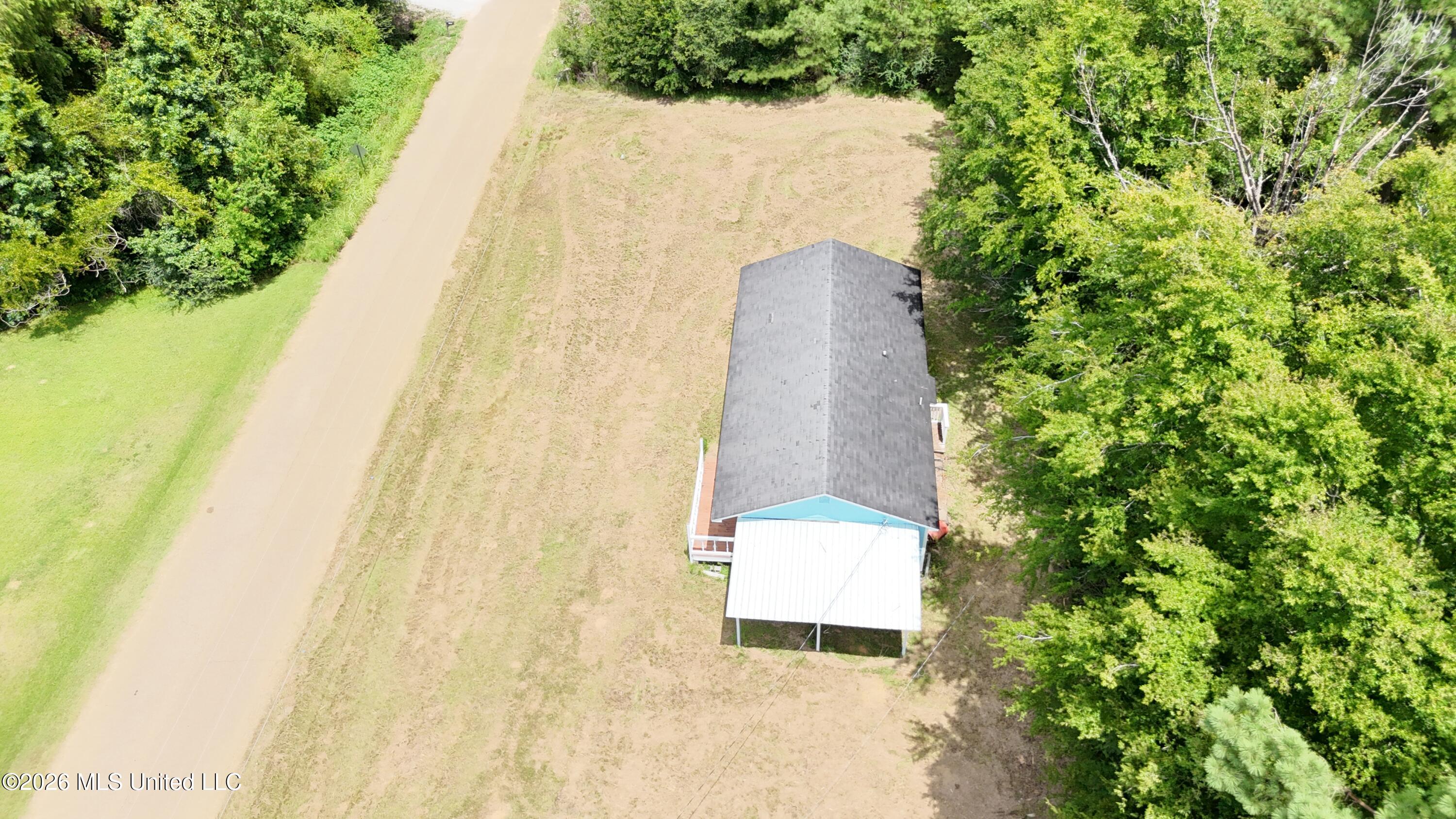 1100 Pine Tree Lane Property Photo 12