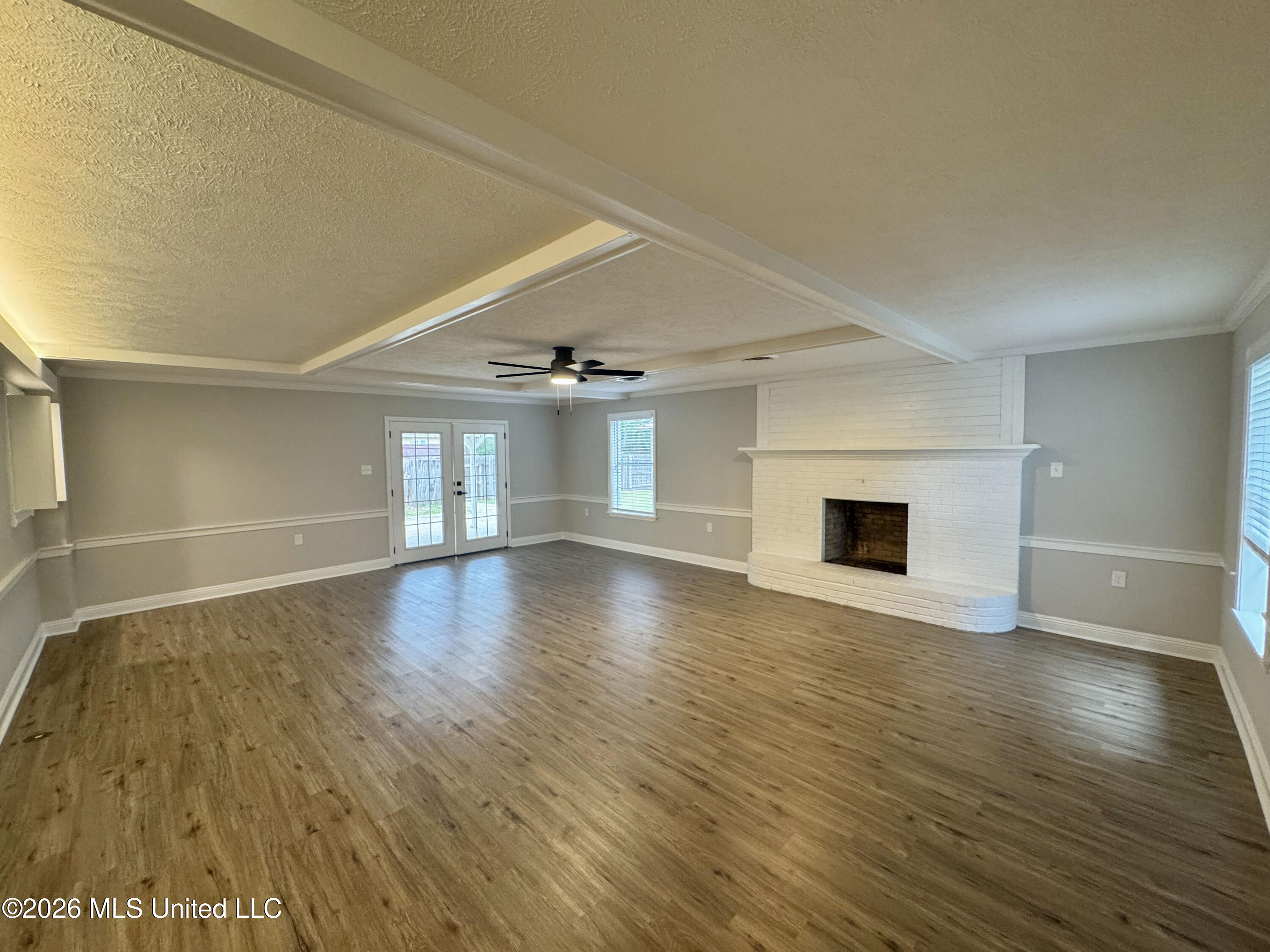 205 Avenue A Property Photo 11