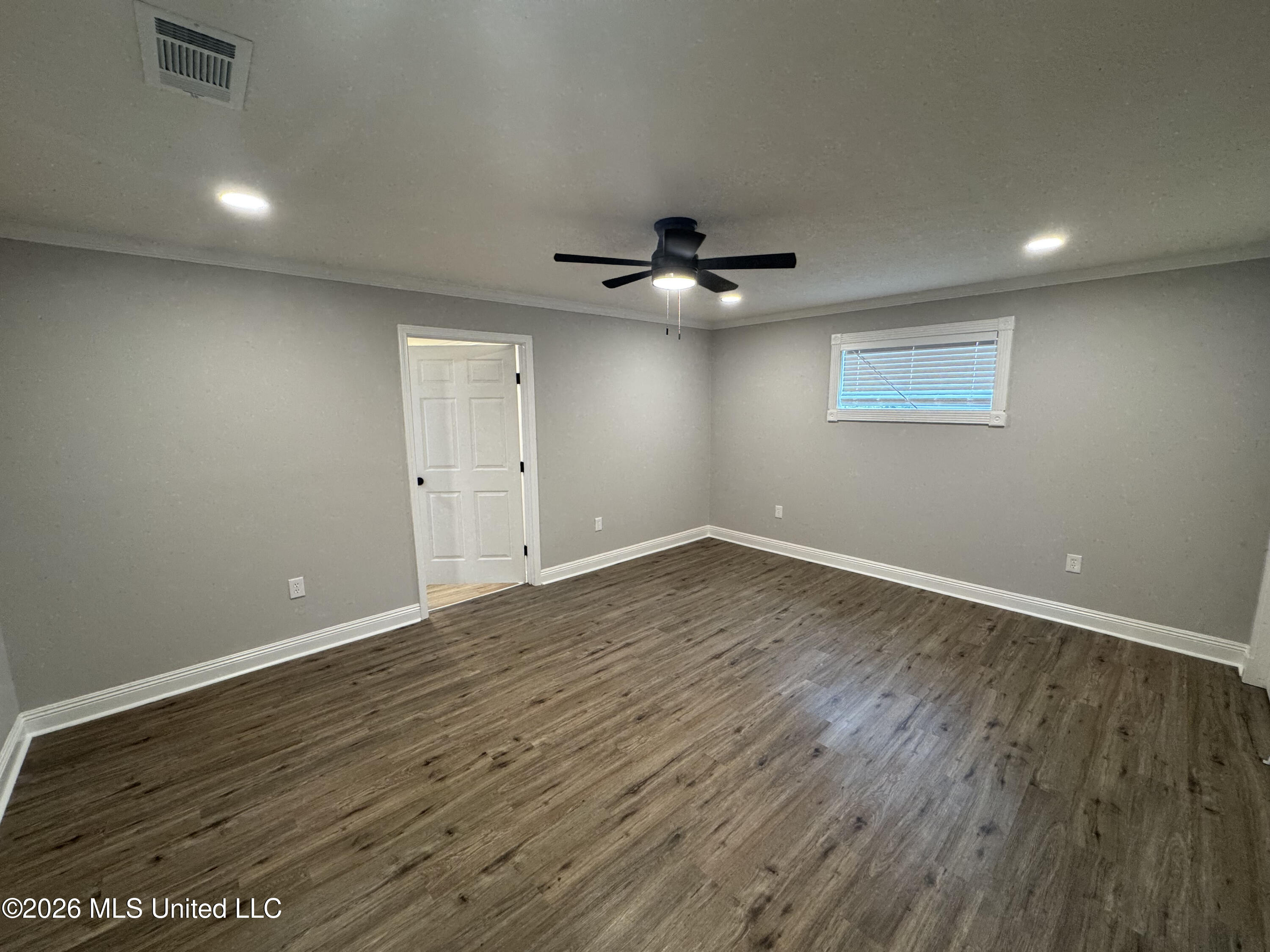 205 Avenue A Property Photo 12