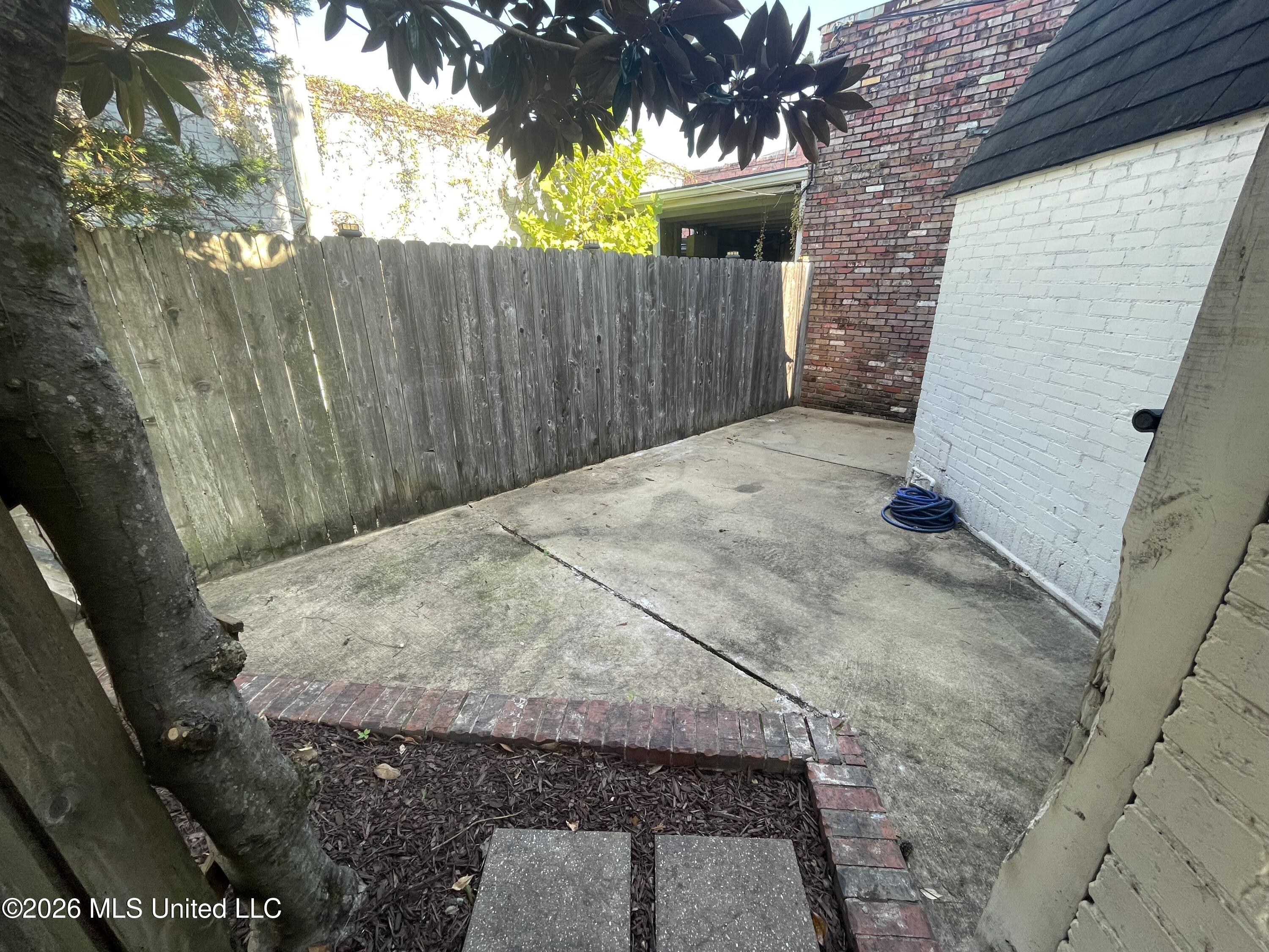 132 E Cherokee Street Property Photo 11