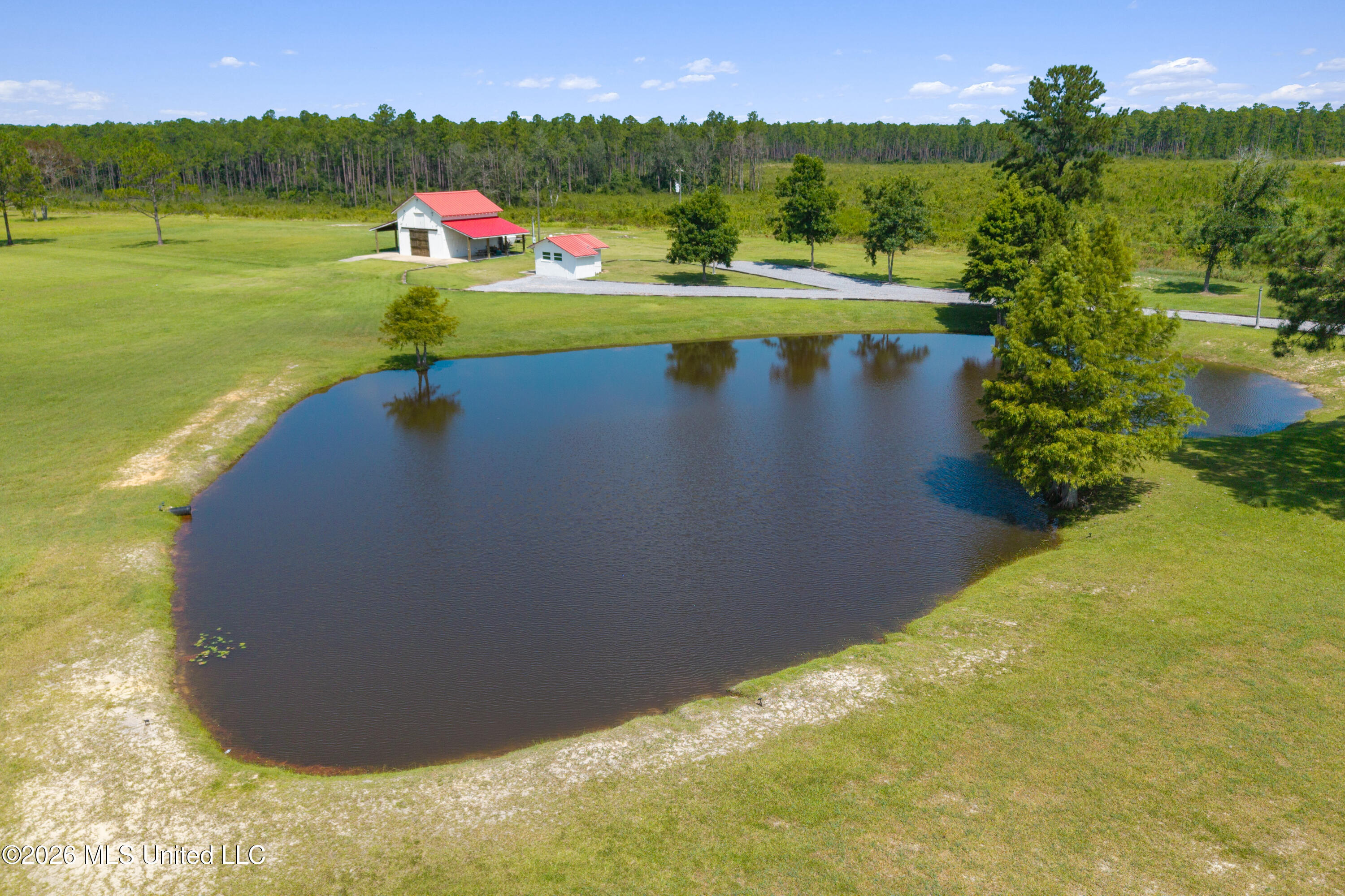 16701 Larue Road Property Photo 4