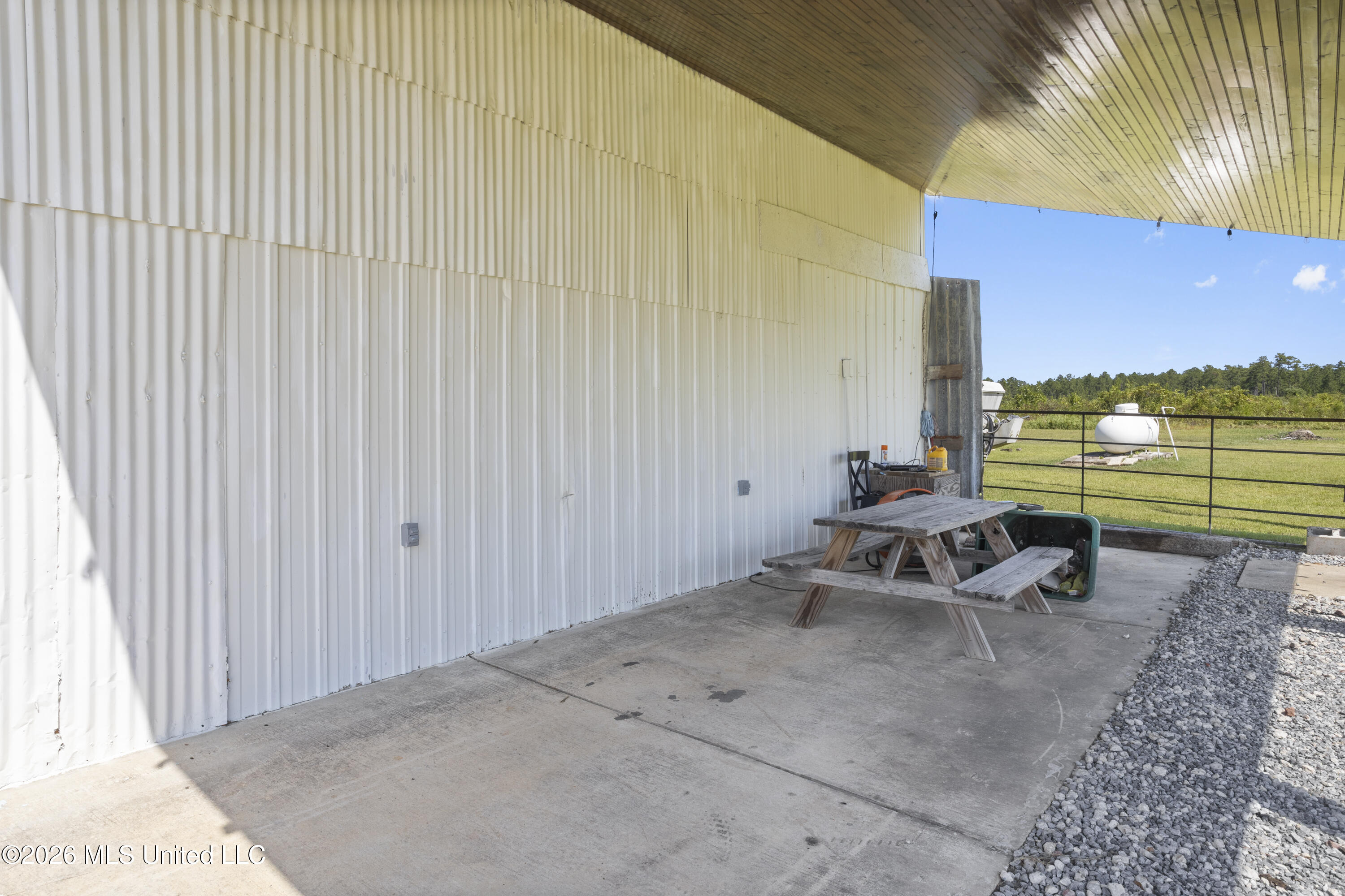 16701 Larue Road Property Photo 12