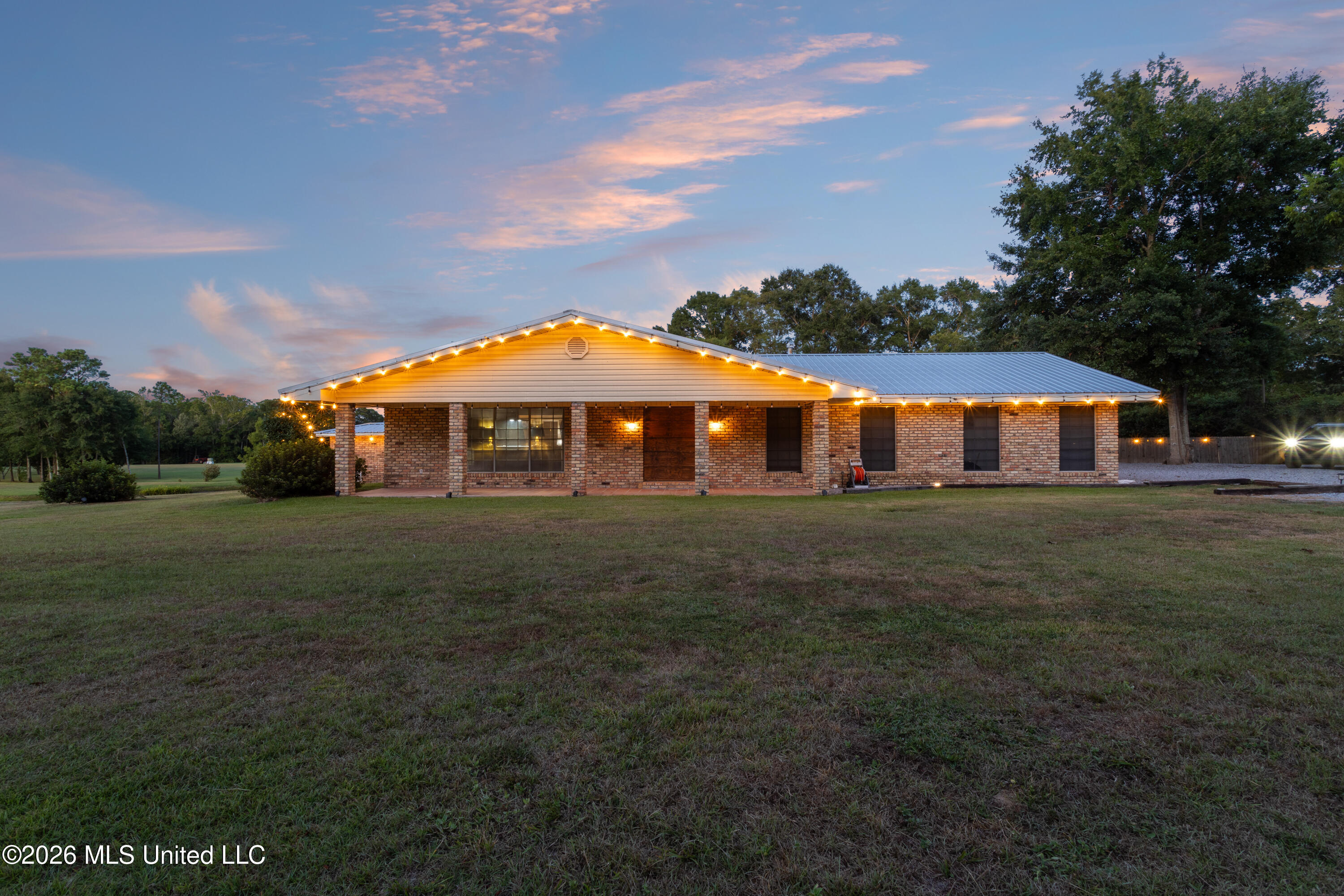 11594 Cedar Lake Road Property Photo 7