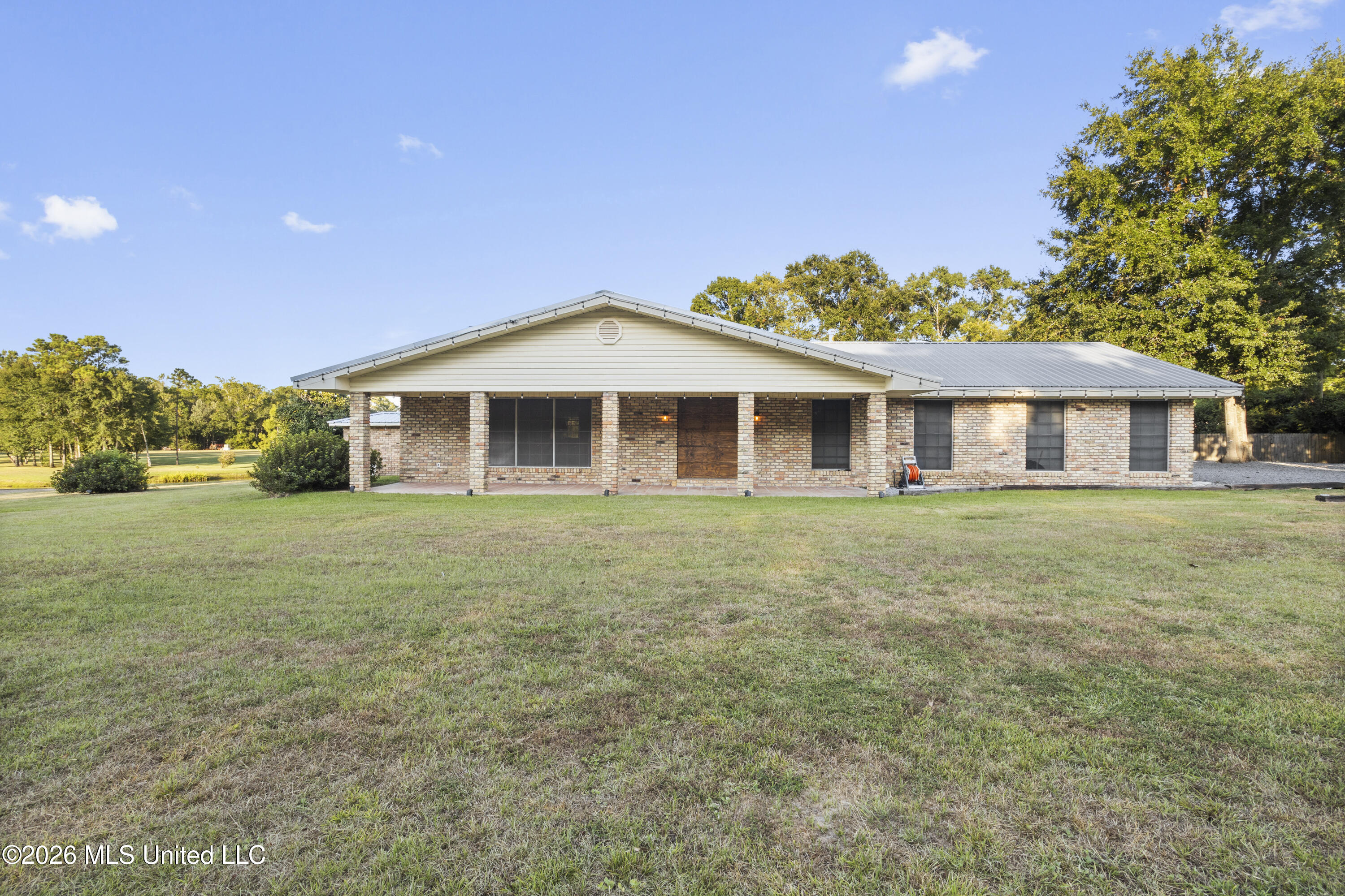 11594 Cedar Lake Road Property Photo 9