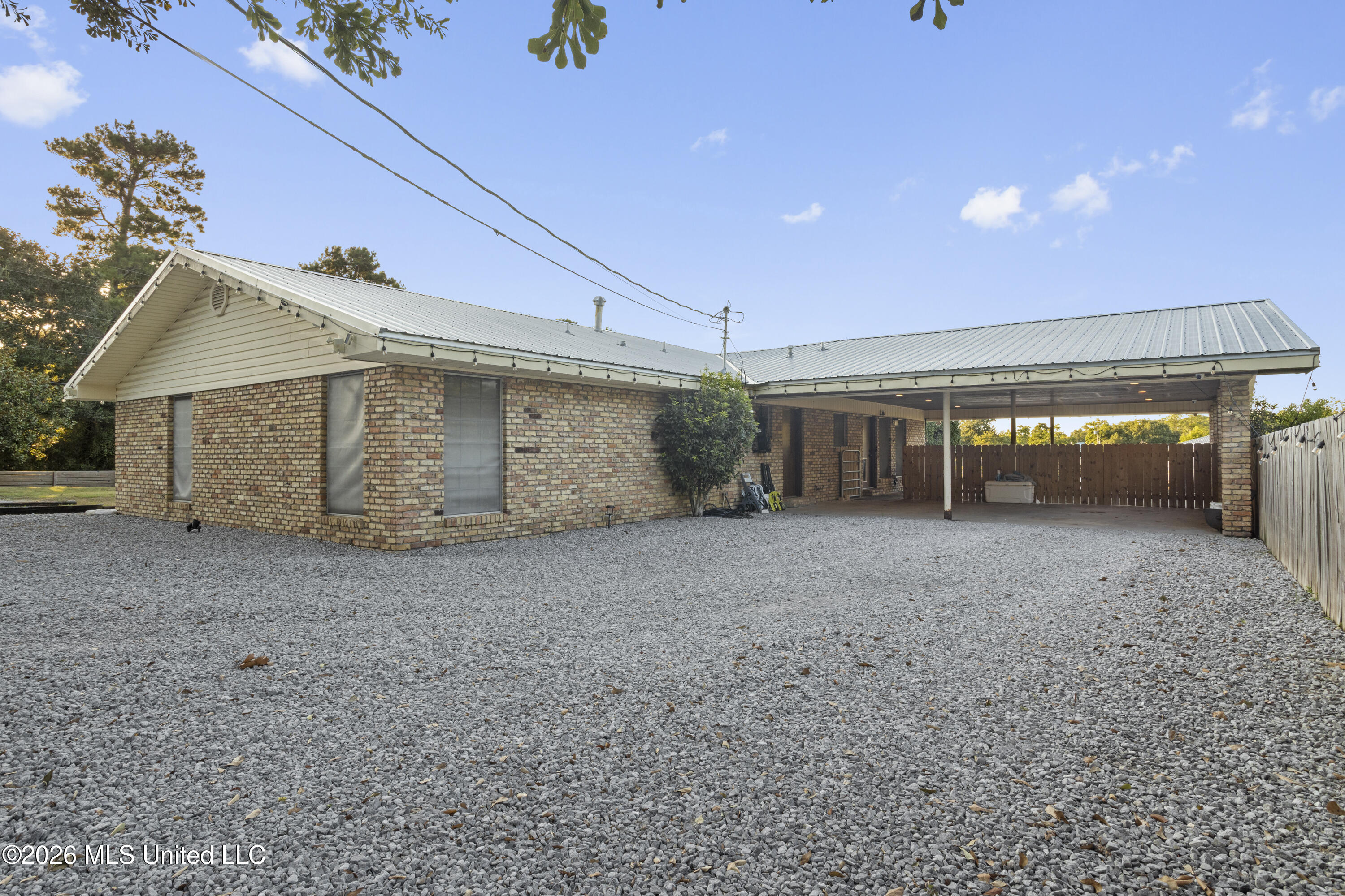 11594 Cedar Lake Road Property Photo 13