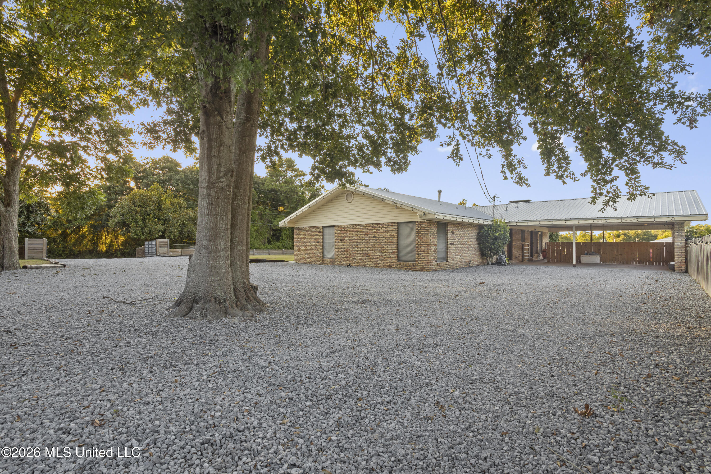 11594 Cedar Lake Road Property Photo 14