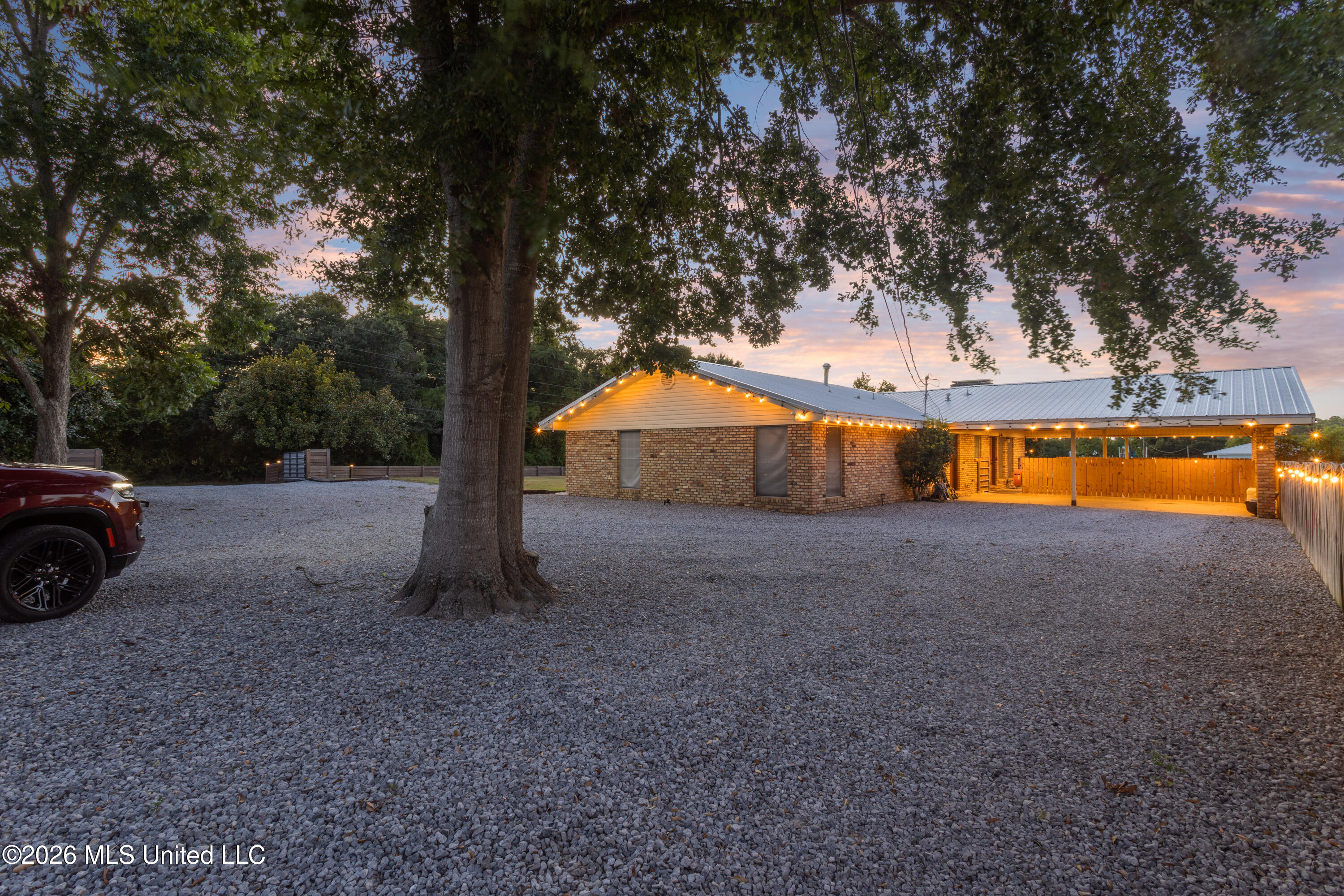 11594 Cedar Lake Road Property Photo 15