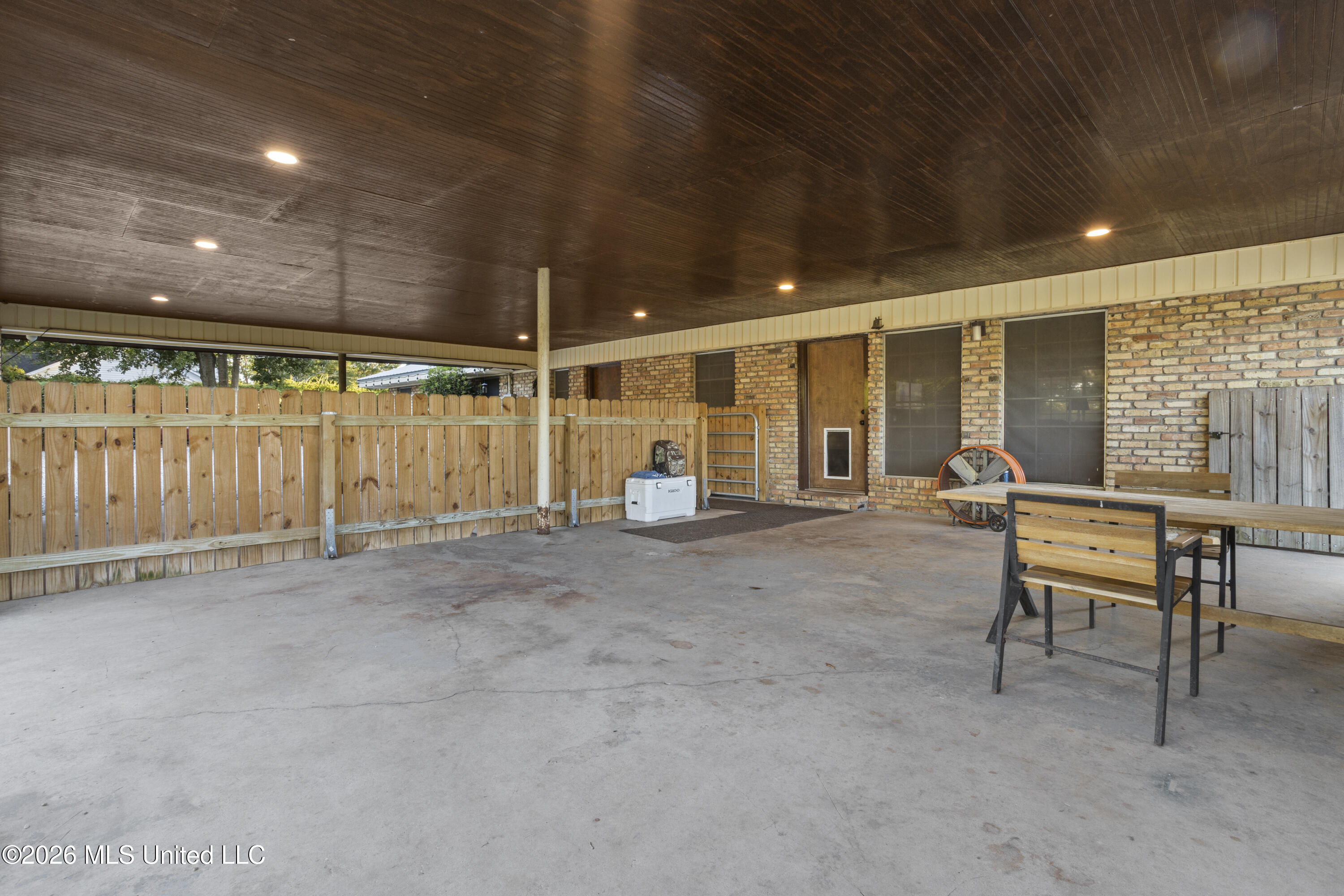 11594 Cedar Lake Road Property Photo 16