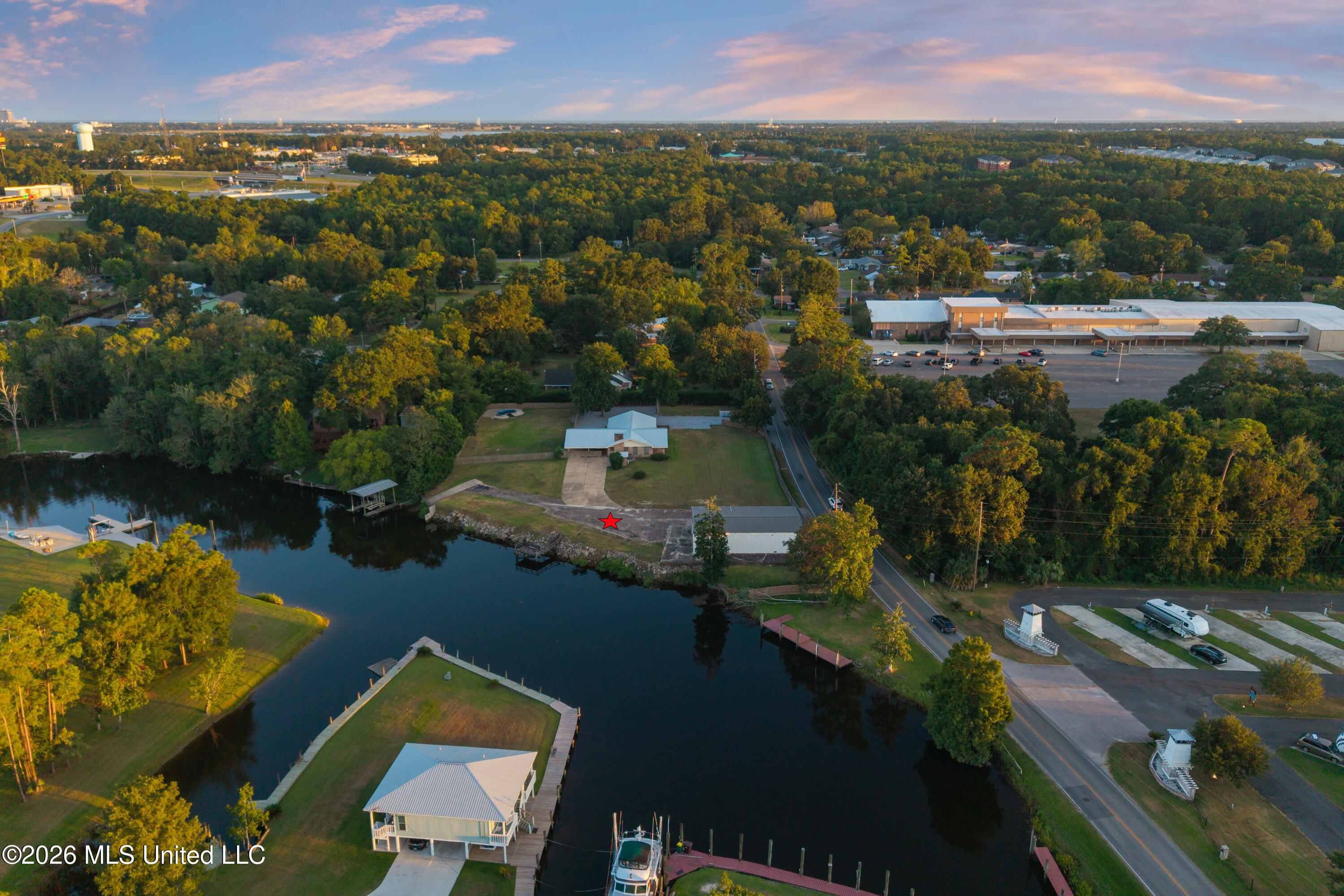 11594 Cedar Lake Road Property Photo 28