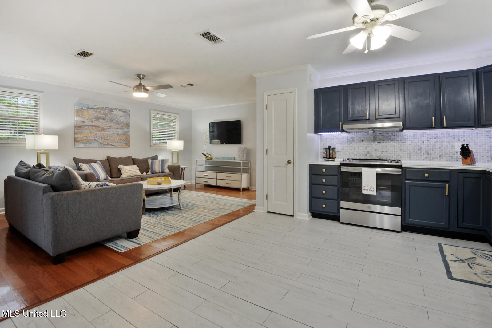 50 Fiber Street Property Photo 5
