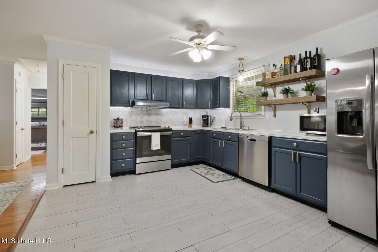 50 Fiber Street Property Photo 13